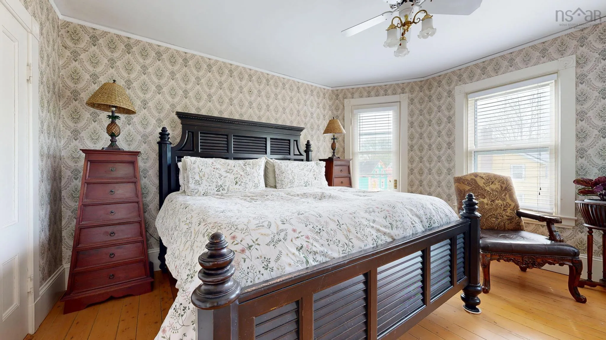 78 Pleasant Street, Mahone Bay, NS B0J 2E0, 5 Bedrooms Bedrooms, ,2 BathroomsBathrooms,Residential,For Sale,Pleasant,202513201