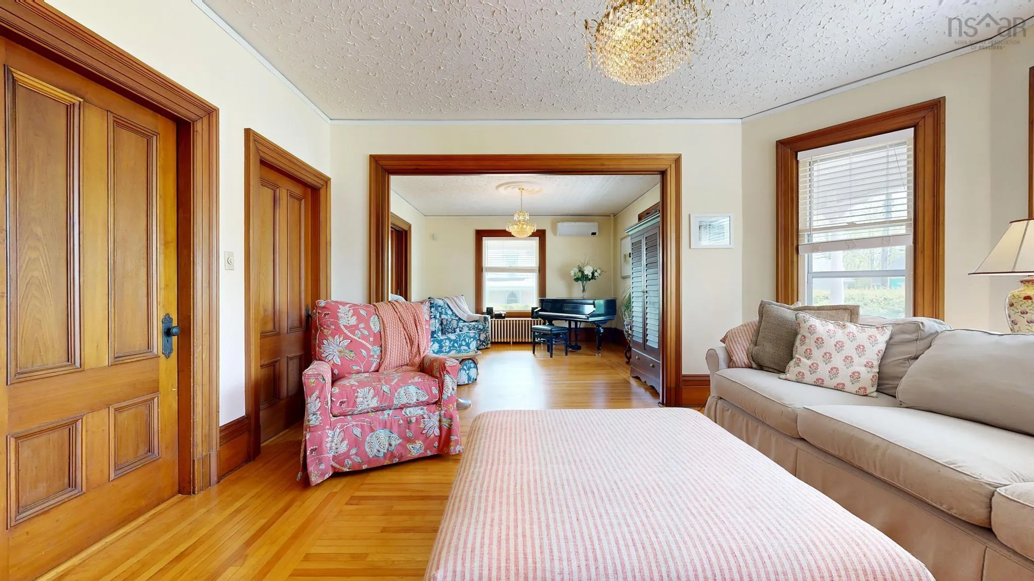 78 Pleasant Street, Mahone Bay, NS B0J 2E0, 5 Bedrooms Bedrooms, ,2 BathroomsBathrooms,Residential,For Sale,Pleasant,202513201