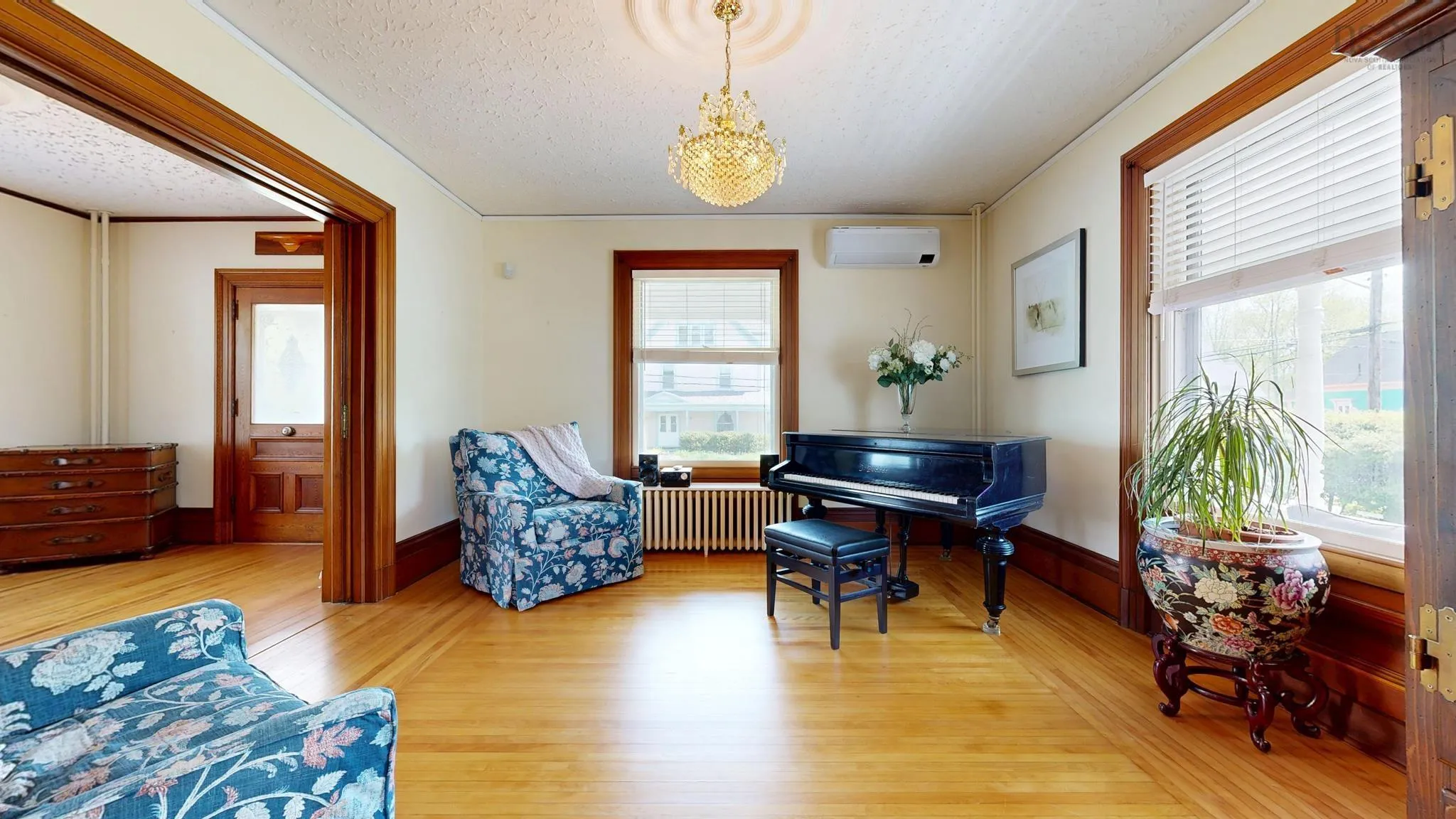 78 Pleasant Street, Mahone Bay, NS B0J 2E0, 5 Bedrooms Bedrooms, ,2 BathroomsBathrooms,Residential,For Sale,Pleasant,202513201