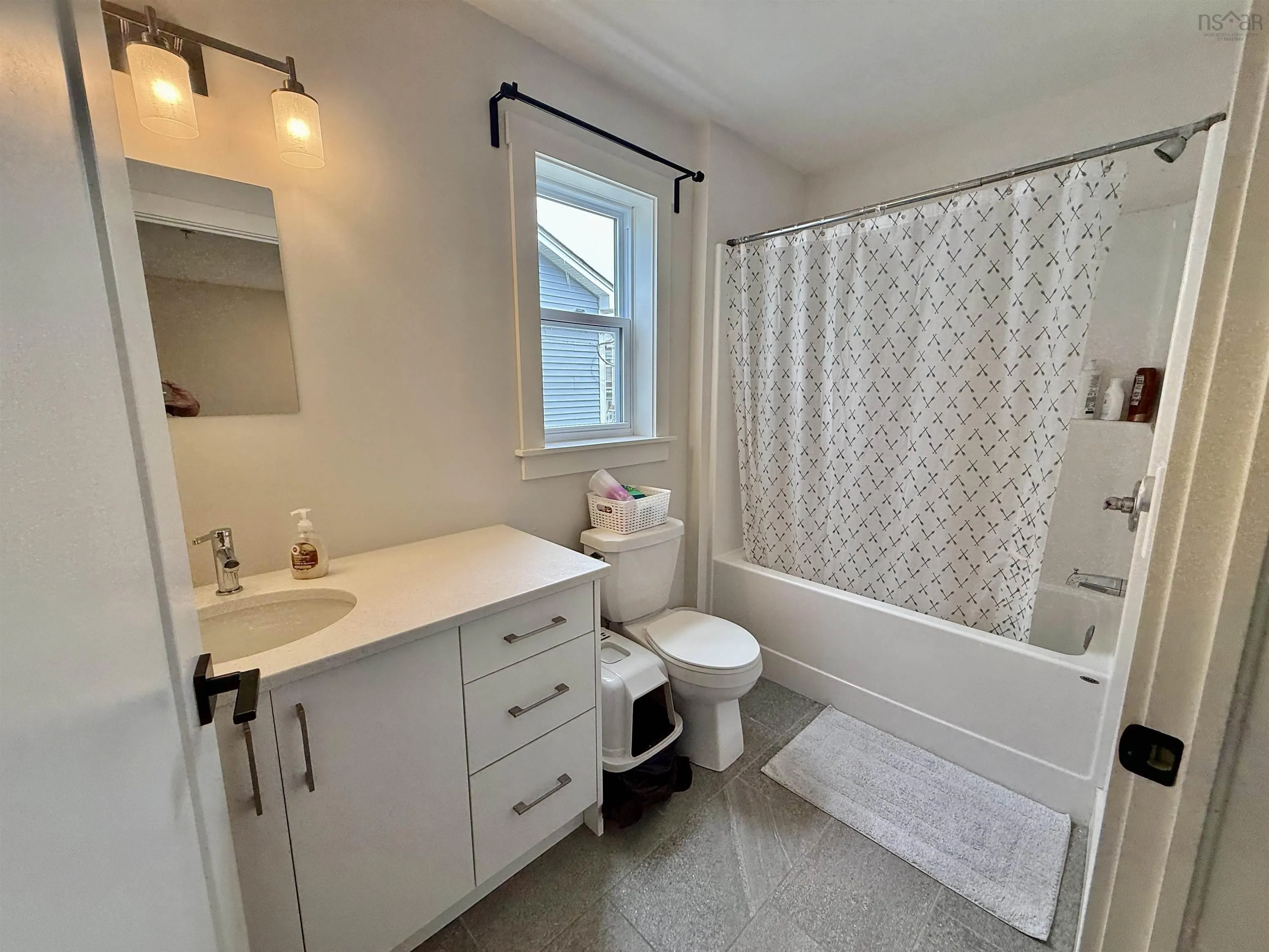 8 Quartz Drive, Halifax, NS B3P 0E4, 3 Bedrooms Bedrooms, ,4 BathroomsBathrooms,Residential,For Sale,Quartz,202518177