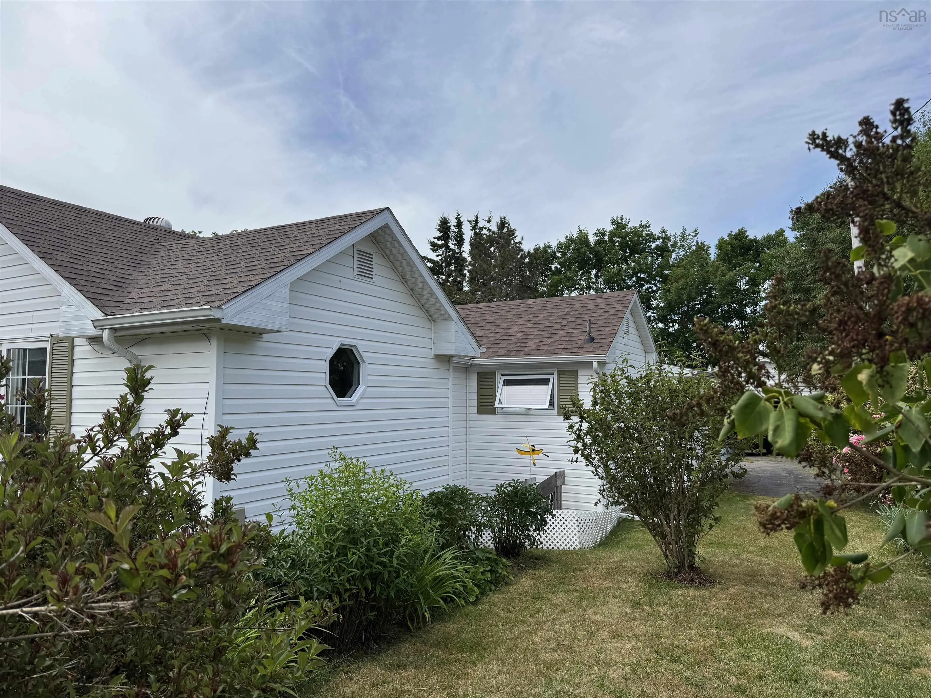 96 Forrest Street, Sydney Mines, NS B1V 2B5, 2 Bedrooms Bedrooms, ,1 BathroomBathrooms,Residential,For Sale,Forrest,202517734
