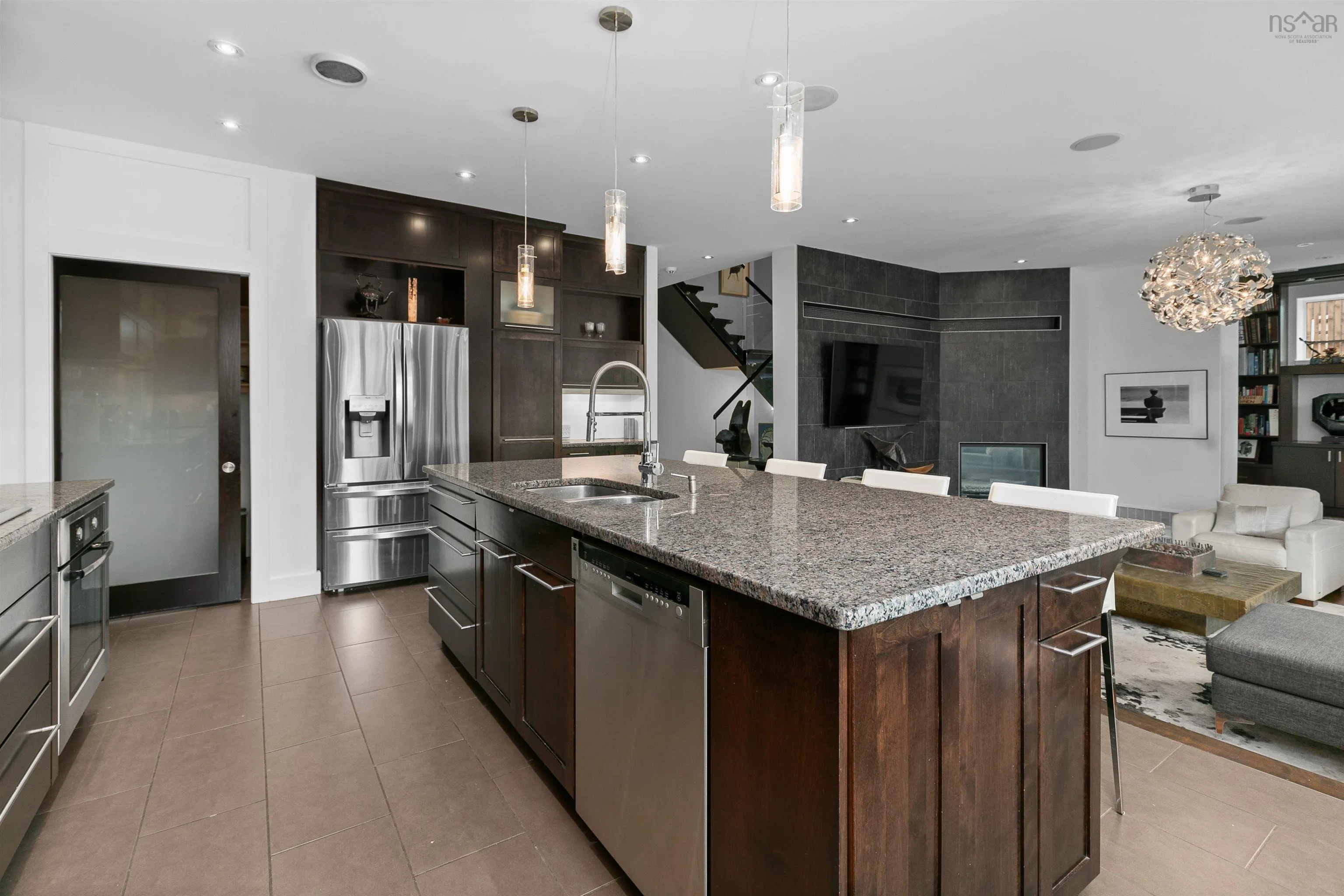 6640 Jubilee Road, Halifax, NS B3H 2H4, 6 Bedrooms Bedrooms, ,5 BathroomsBathrooms,Residential,For Sale,Jubilee,202513763
