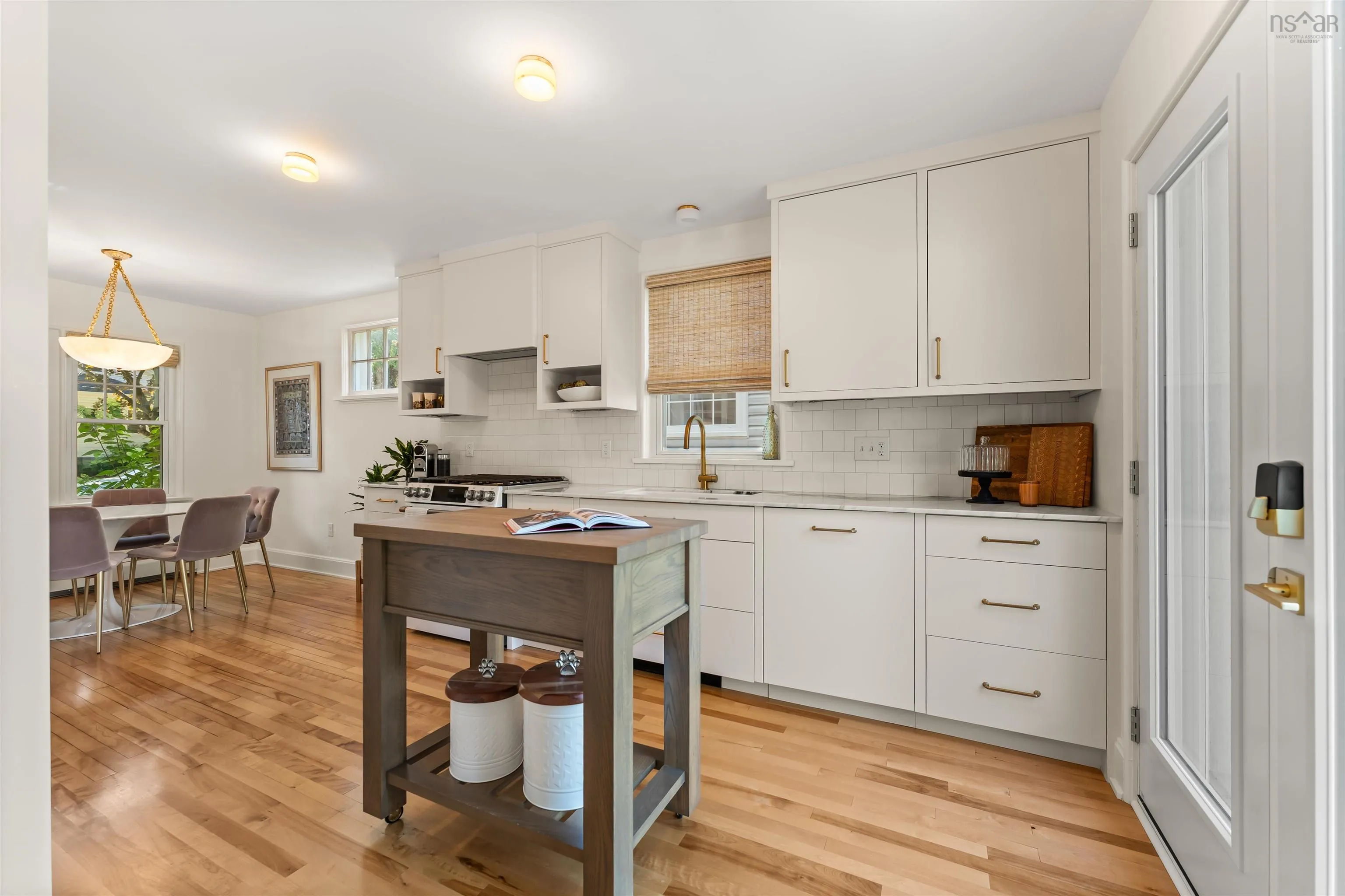 6347 London Street, Halifax, NS B3L 1X2, 3 Bedrooms Bedrooms, ,2 BathroomsBathrooms,Residential,For Sale,London,202521226