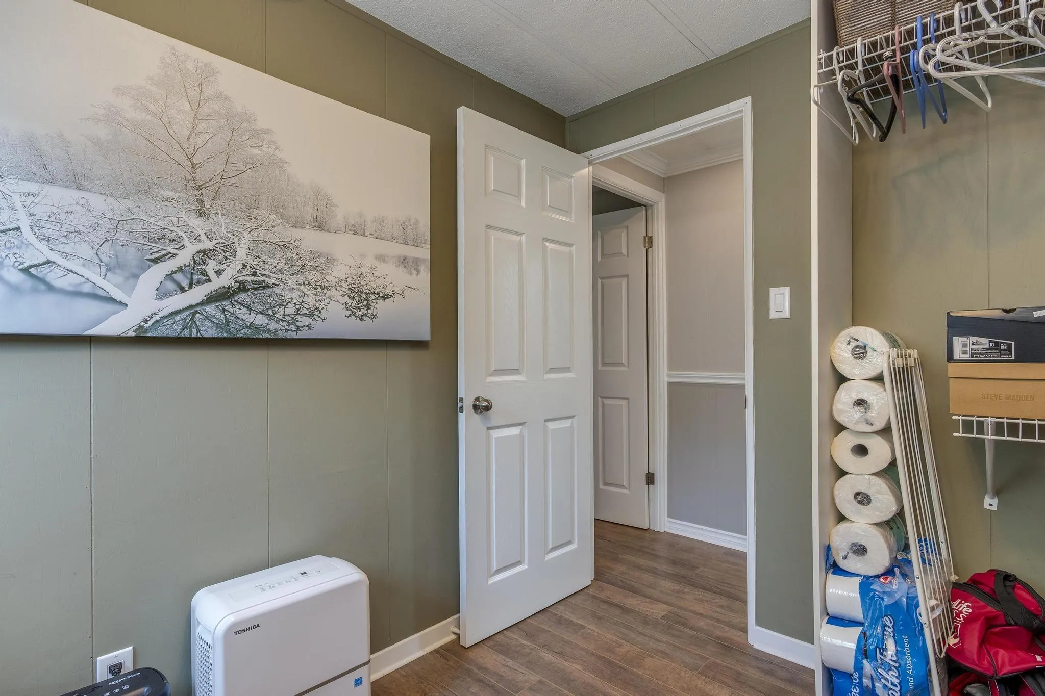 6 Lacomb Drive, Dartmouth, NS B2Y 2A2, 2 Bedrooms Bedrooms, ,1 BathroomBathrooms,Residential,For Sale,Lacomb,202518909