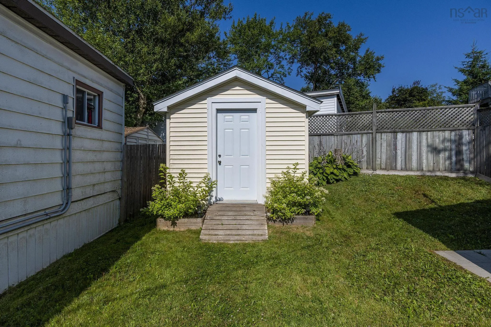 6 Lacomb Drive, Dartmouth, NS B2Y 2A2, 2 Bedrooms Bedrooms, ,1 BathroomBathrooms,Residential,For Sale,Lacomb,202518909