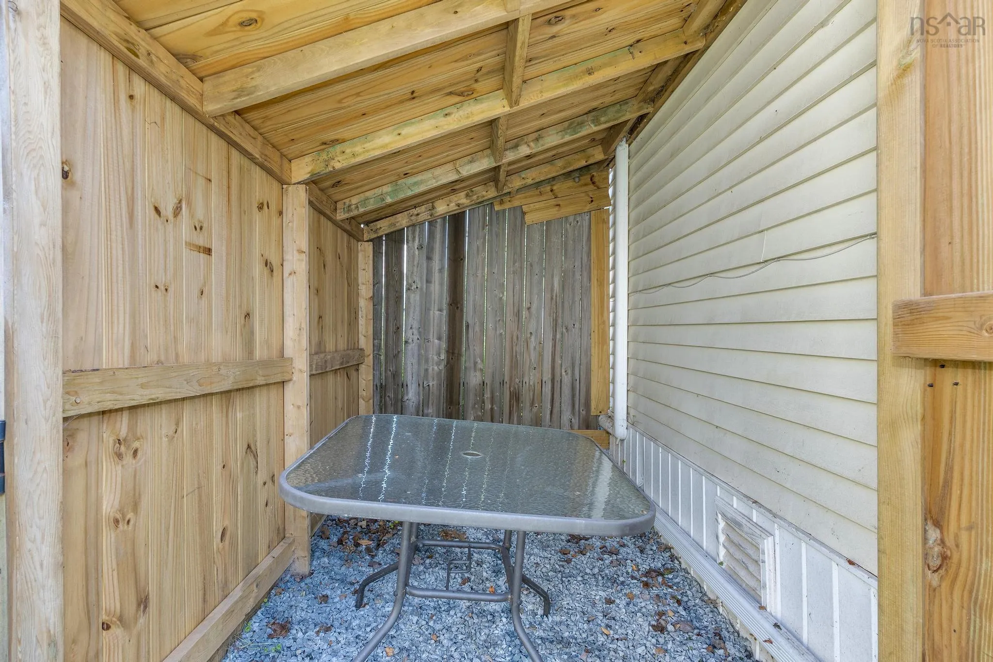 6 Lacomb Drive, Dartmouth, NS B2Y 2A2, 2 Bedrooms Bedrooms, ,1 BathroomBathrooms,Residential,For Sale,Lacomb,202518909