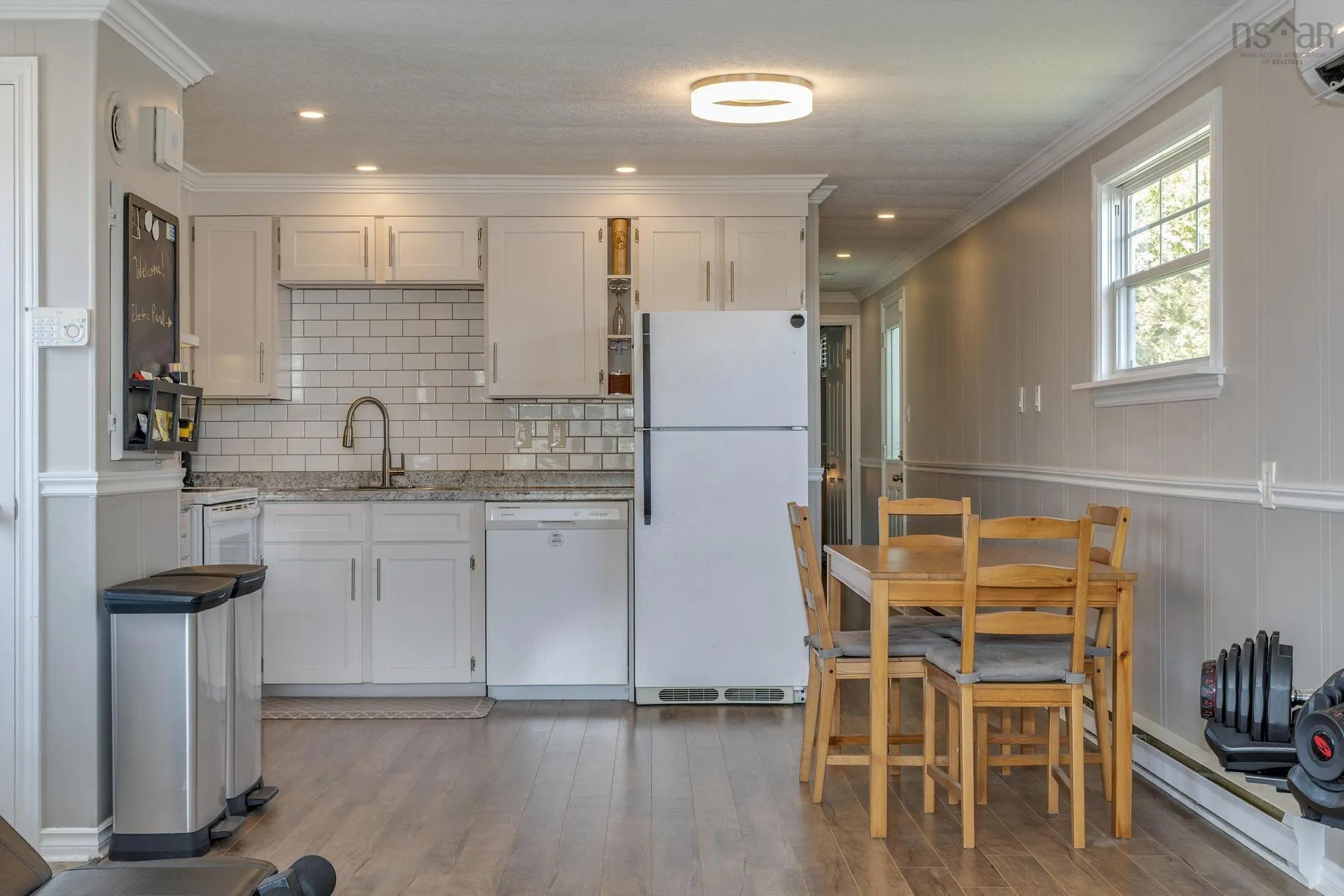 6 Lacomb Drive, Dartmouth, NS B2Y 2A2, 2 Bedrooms Bedrooms, ,1 BathroomBathrooms,Residential,For Sale,Lacomb,202518909