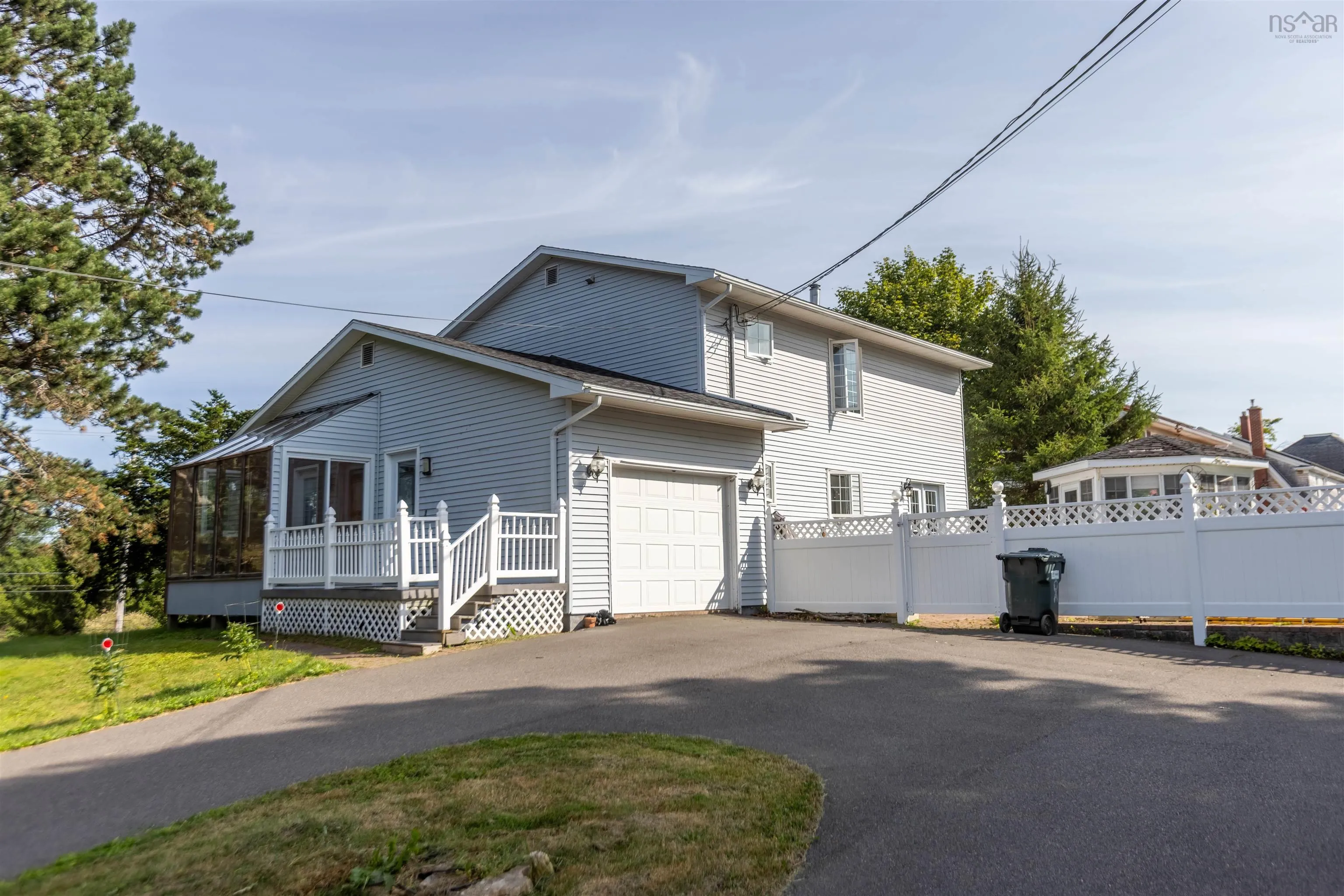 193a Victoria Street E, Amherst, NS B4H 1Y8, 4 Bedrooms Bedrooms, ,3 BathroomsBathrooms,Residential,For Sale,Victoria,202520091
