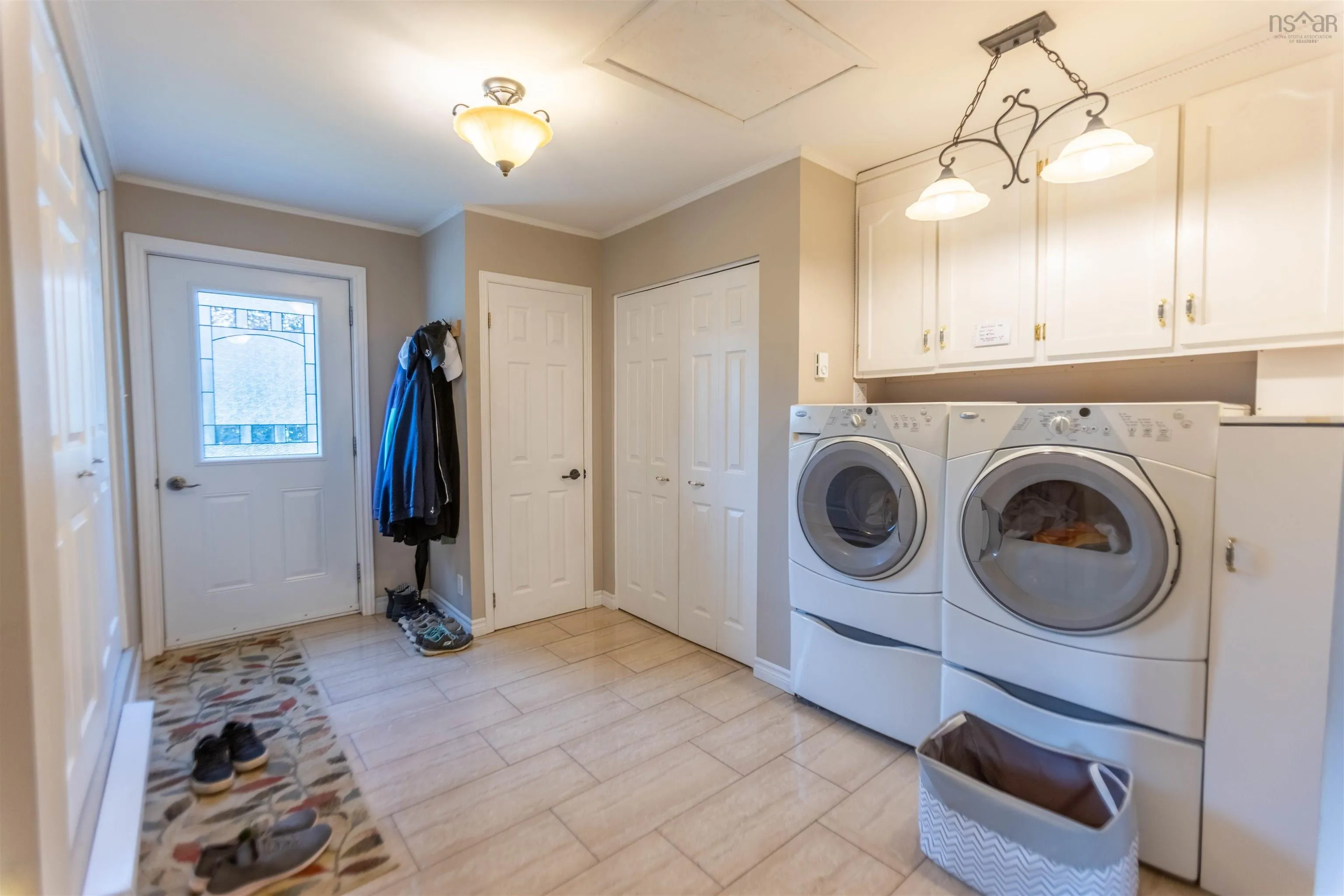 193a Victoria Street E, Amherst, NS B4H 1Y8, 4 Bedrooms Bedrooms, ,3 BathroomsBathrooms,Residential,For Sale,Victoria,202520091