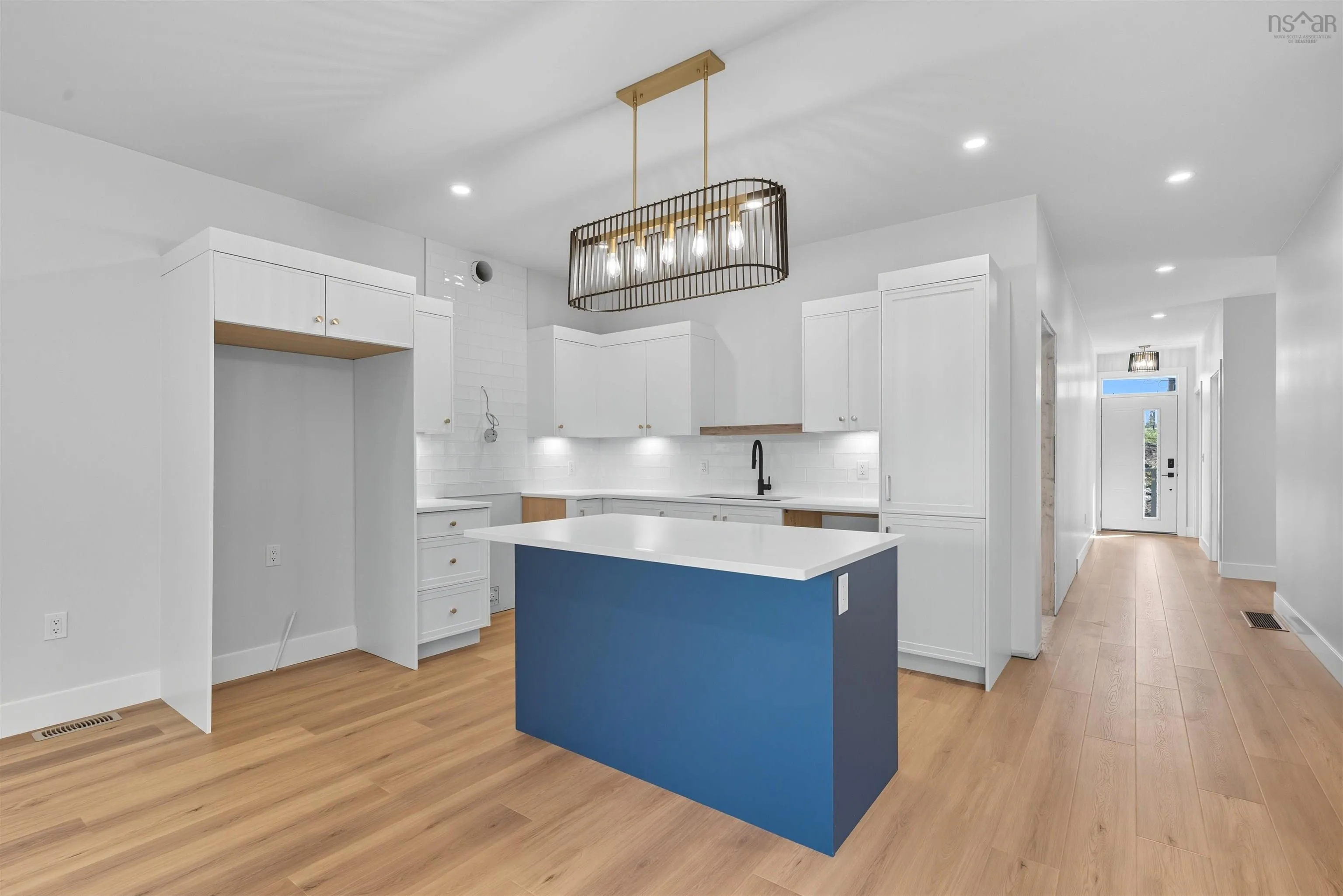 21 Pearlgarden Close, Dartmouth, NS B2X 0C3, 4 Bedrooms Bedrooms, ,4 BathroomsBathrooms,Residential,For Sale,Pearlgarden,202525170