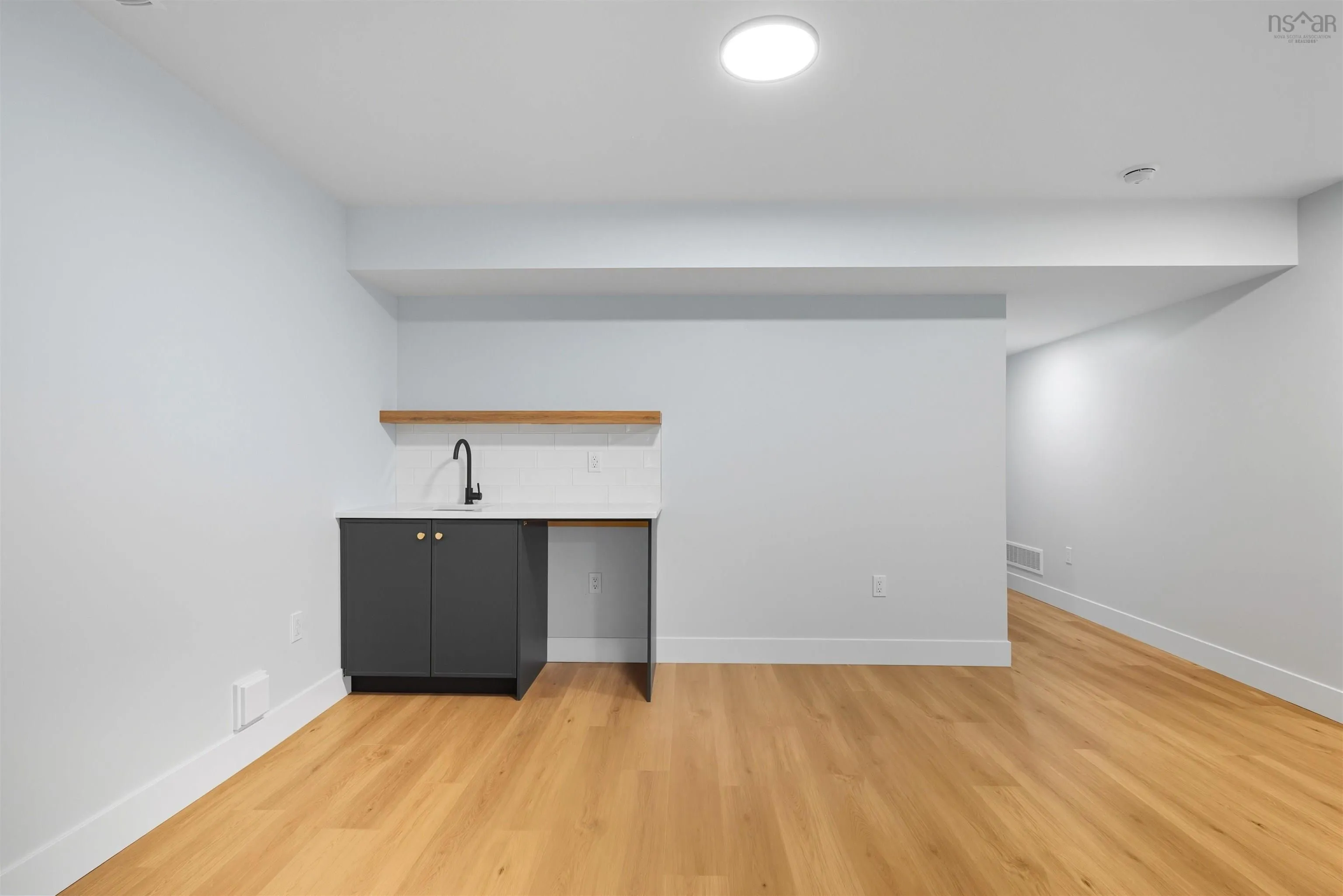 21 Pearlgarden Close, Dartmouth, NS B2X 0C3, 4 Bedrooms Bedrooms, ,4 BathroomsBathrooms,Residential,For Sale,Pearlgarden,202525170