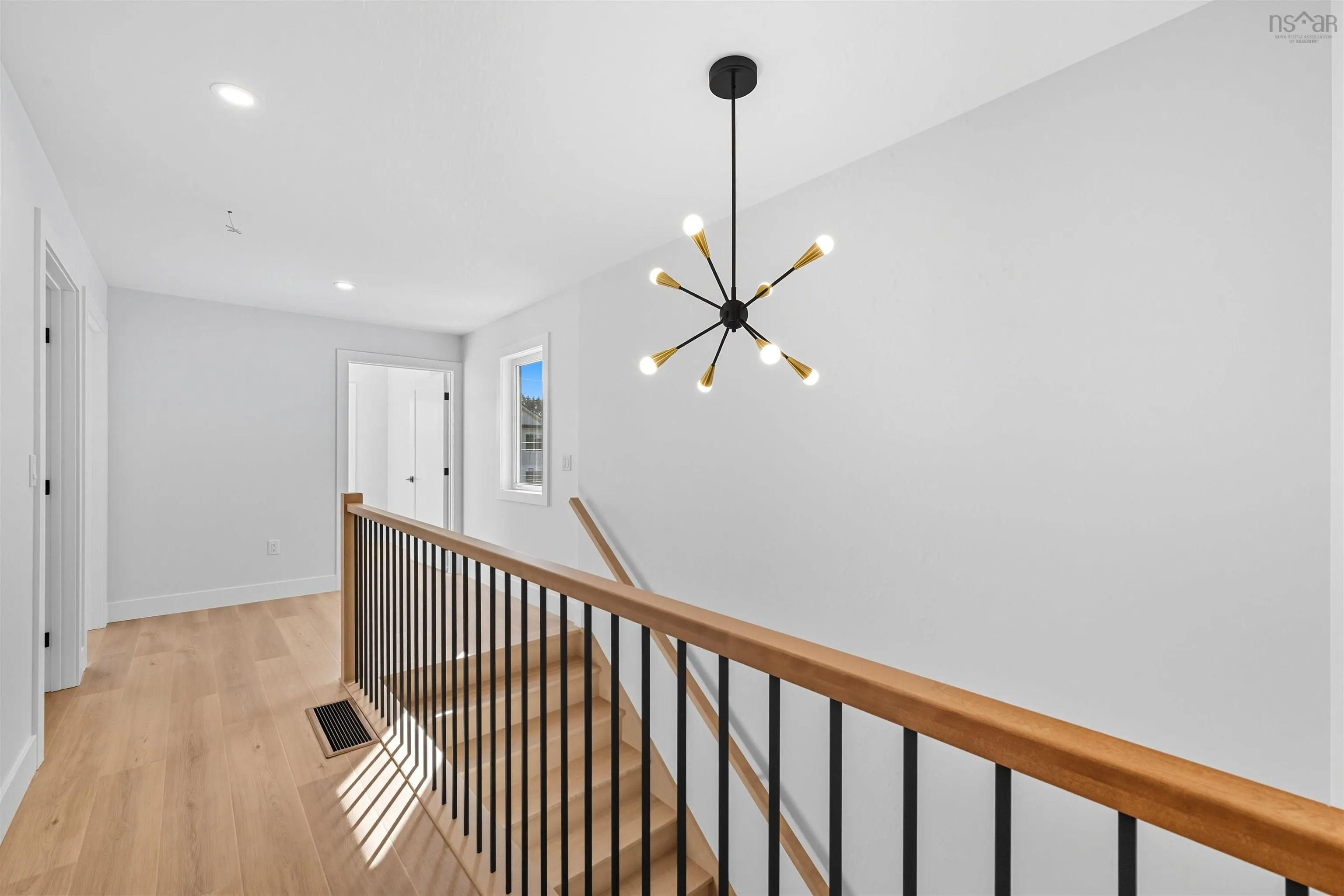 21 Pearlgarden Close, Dartmouth, NS B2X 0C3, 4 Bedrooms Bedrooms, ,4 BathroomsBathrooms,Residential,For Sale,Pearlgarden,202525170