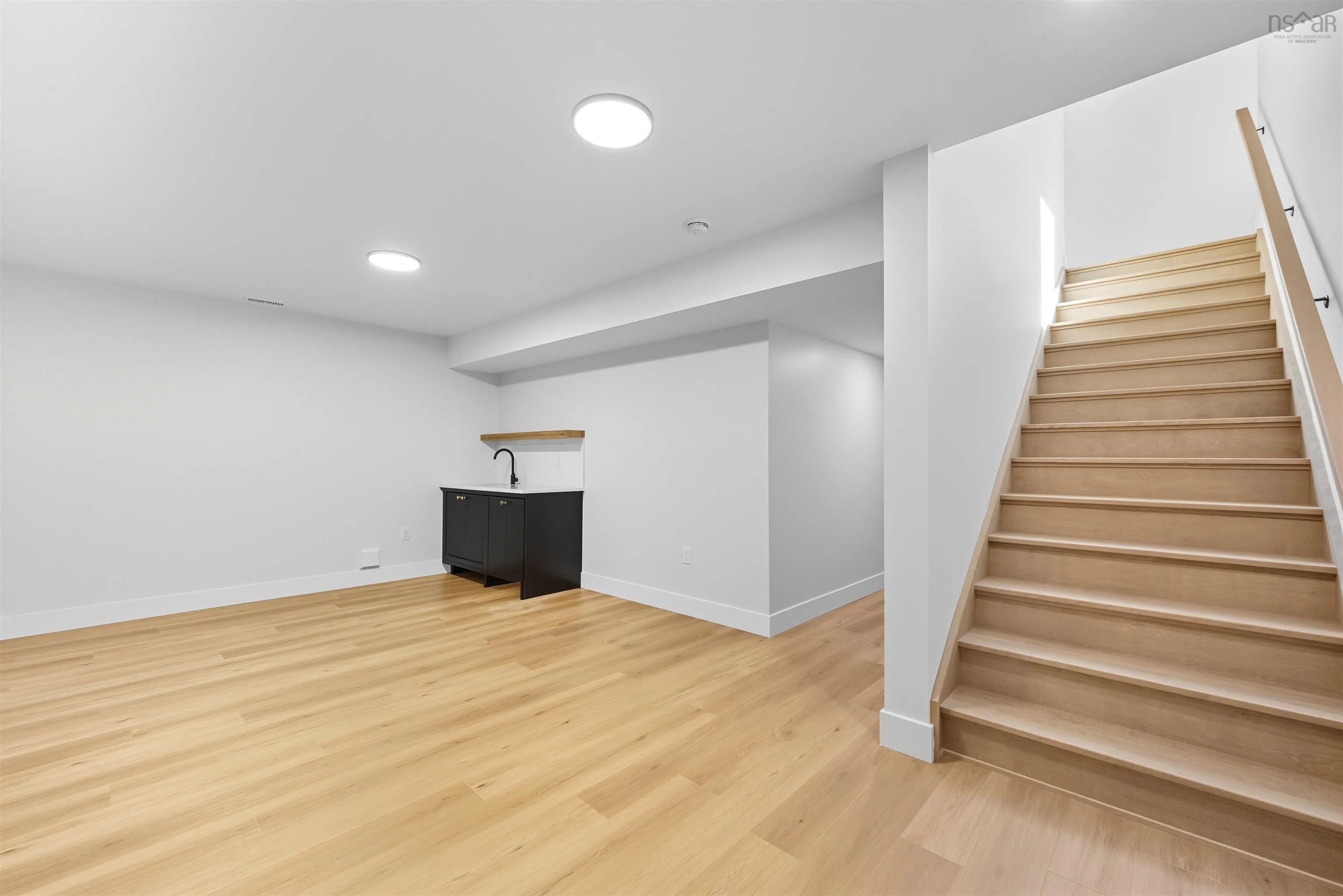 21 Pearlgarden Close, Dartmouth, NS B2X 0C3, 4 Bedrooms Bedrooms, ,4 BathroomsBathrooms,Residential,For Sale,Pearlgarden,202525170