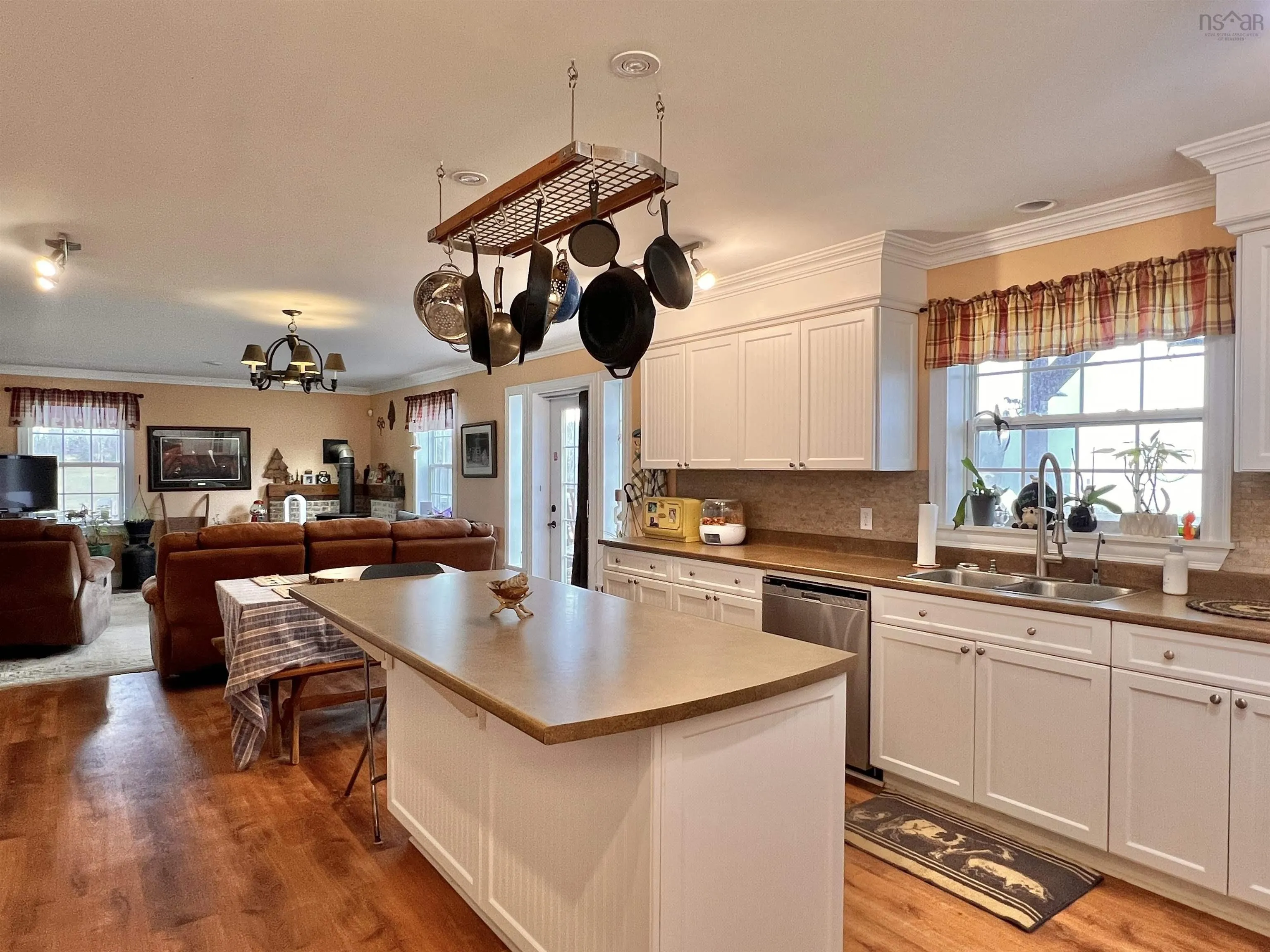 697 Belmont Road, Belmont, NS B0N 2A0, 4 Bedrooms Bedrooms, ,3 BathroomsBathrooms,Farm,For Sale,Belmont,202522748
