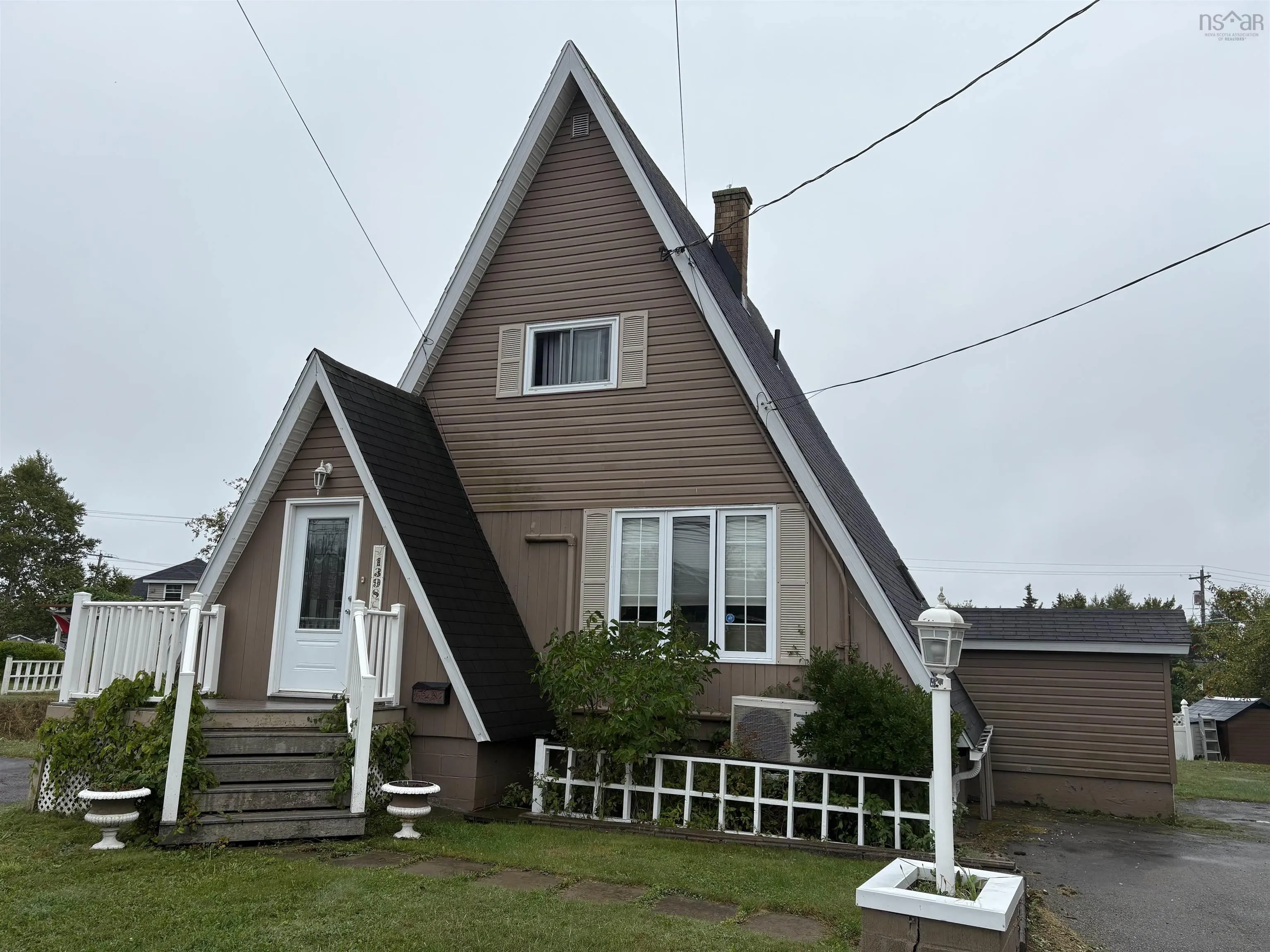 1398 George Street, Mira Road, NS B1P 1N2, 3 Bedrooms Bedrooms, ,3 BathroomsBathrooms,Residential,For Sale,George,202523111