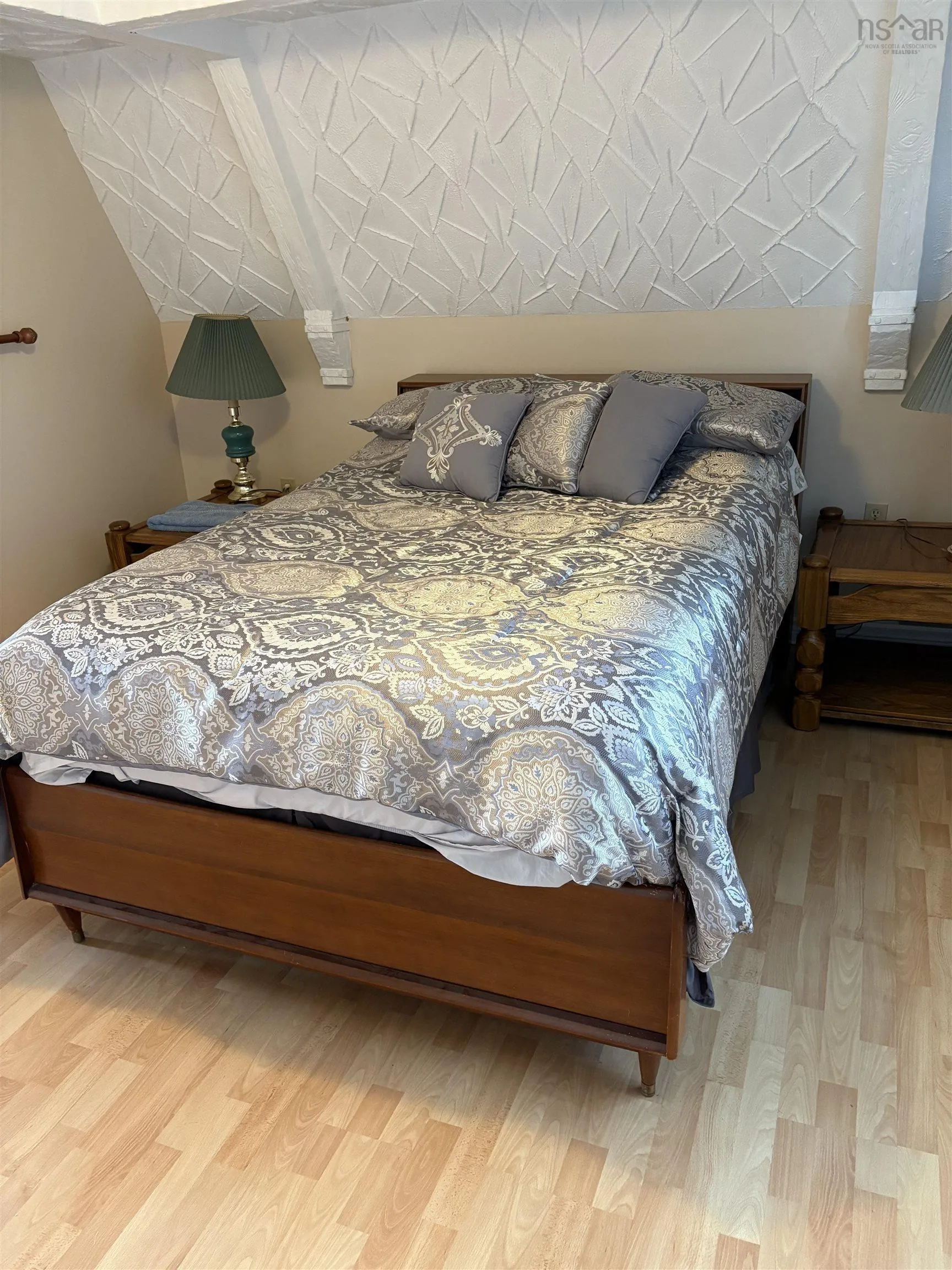 1398 George Street, Mira Road, NS B1P 1N2, 3 Bedrooms Bedrooms, ,3 BathroomsBathrooms,Residential,For Sale,George,202523111