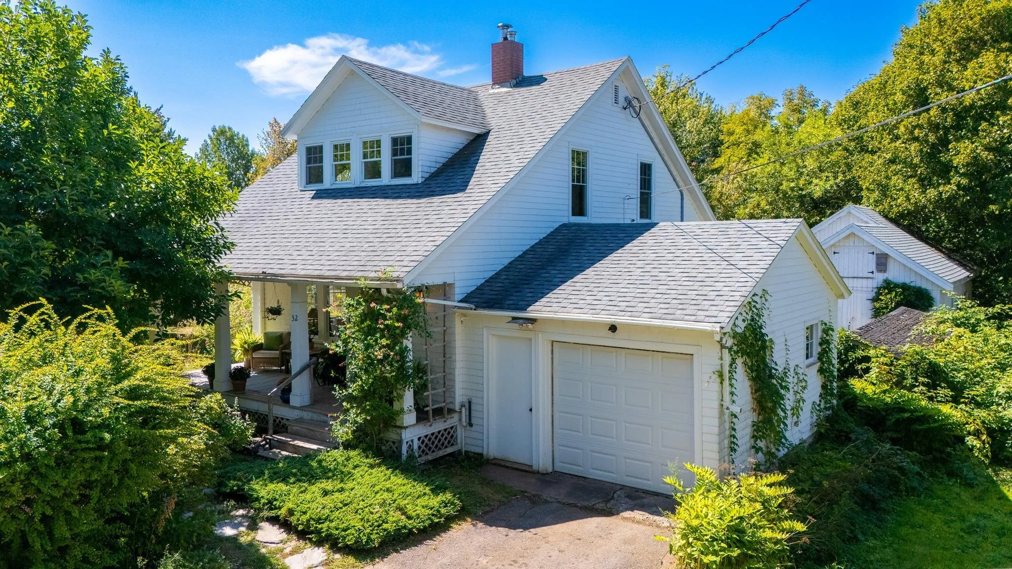 32 Kent Avenue, Wolfville, NS B4P 1V1, 4 Bedrooms Bedrooms, ,2 BathroomsBathrooms,Residential,For Sale,Kent,202522562