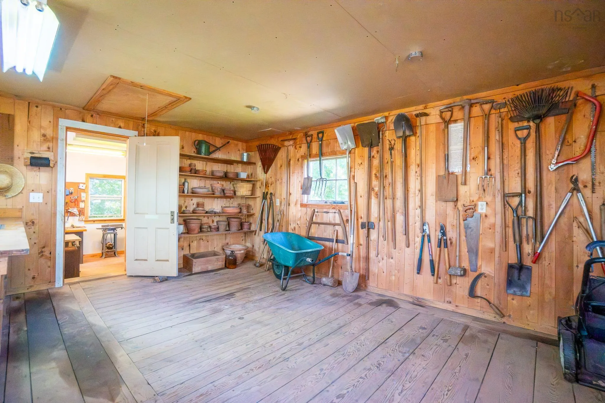 32 Kent Avenue, Wolfville, NS B4P 1V1, 4 Bedrooms Bedrooms, ,2 BathroomsBathrooms,Residential,For Sale,Kent,202522562