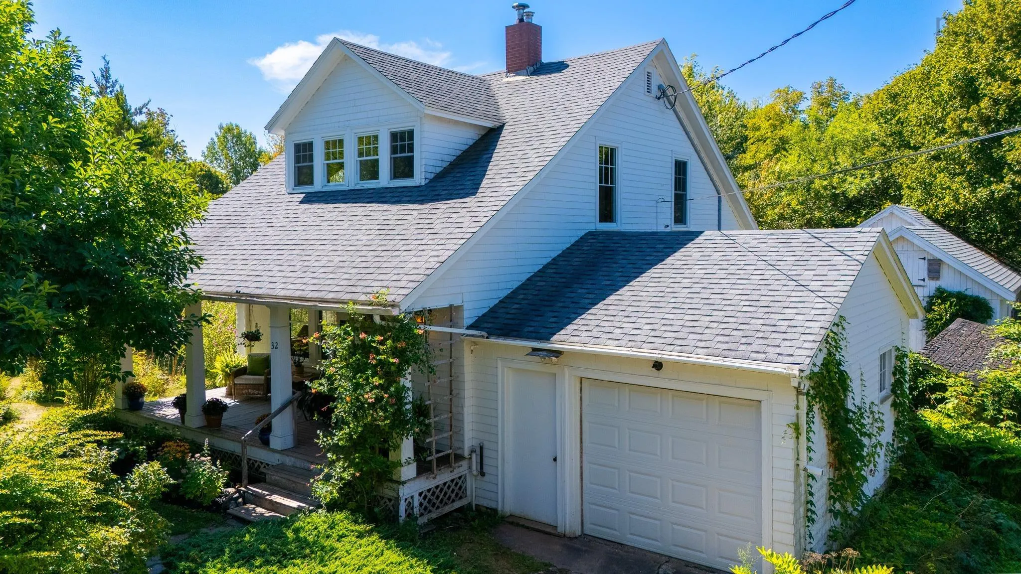 32 Kent Avenue, Wolfville, NS B4P 1V1, 4 Bedrooms Bedrooms, ,2 BathroomsBathrooms,Residential,For Sale,Kent,202522562