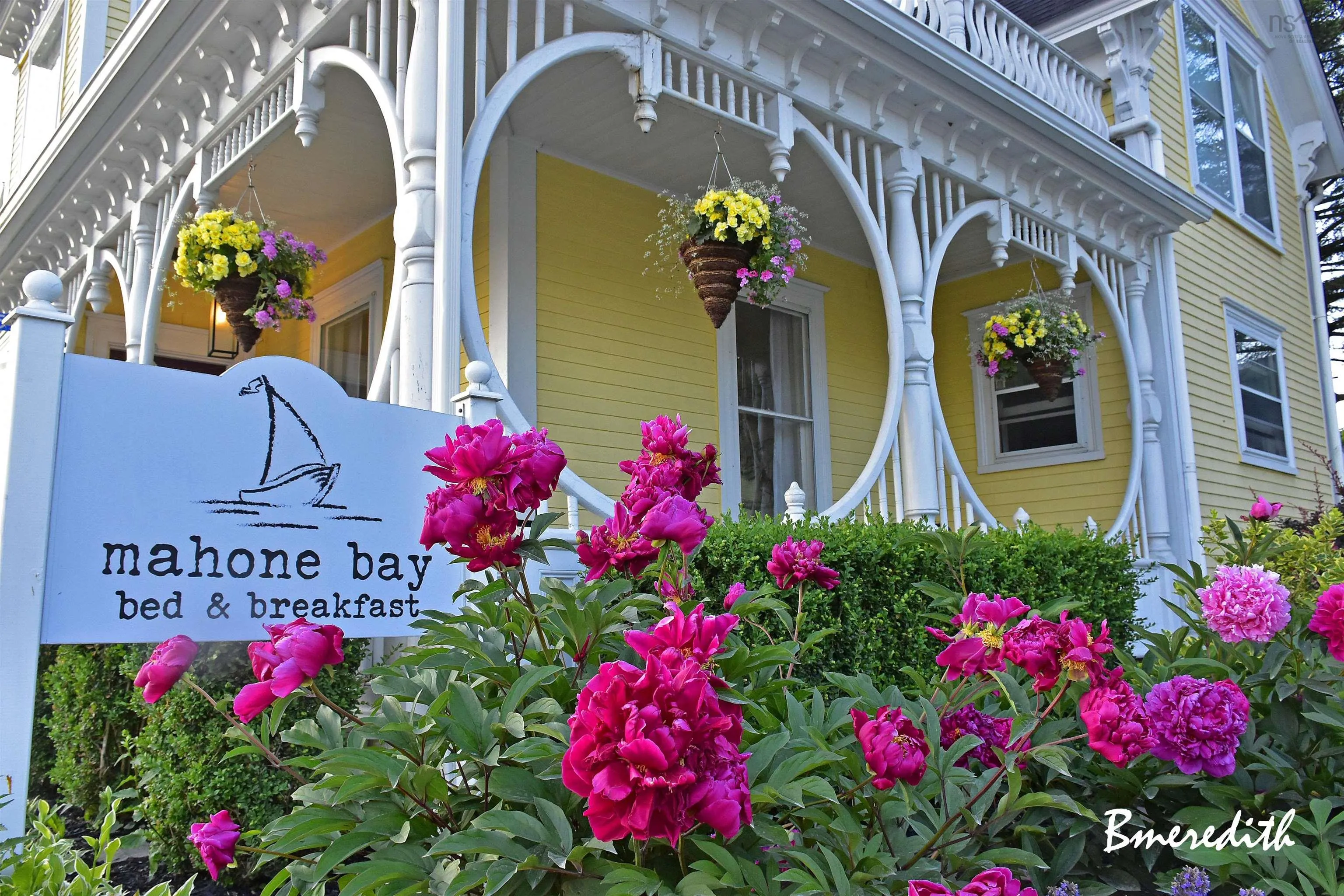 558 Main Street, Mahone Bay, NS B0J 2E0, 5 Bedrooms Bedrooms, ,5 BathroomsBathrooms,Residential,For Sale,Main,202512873