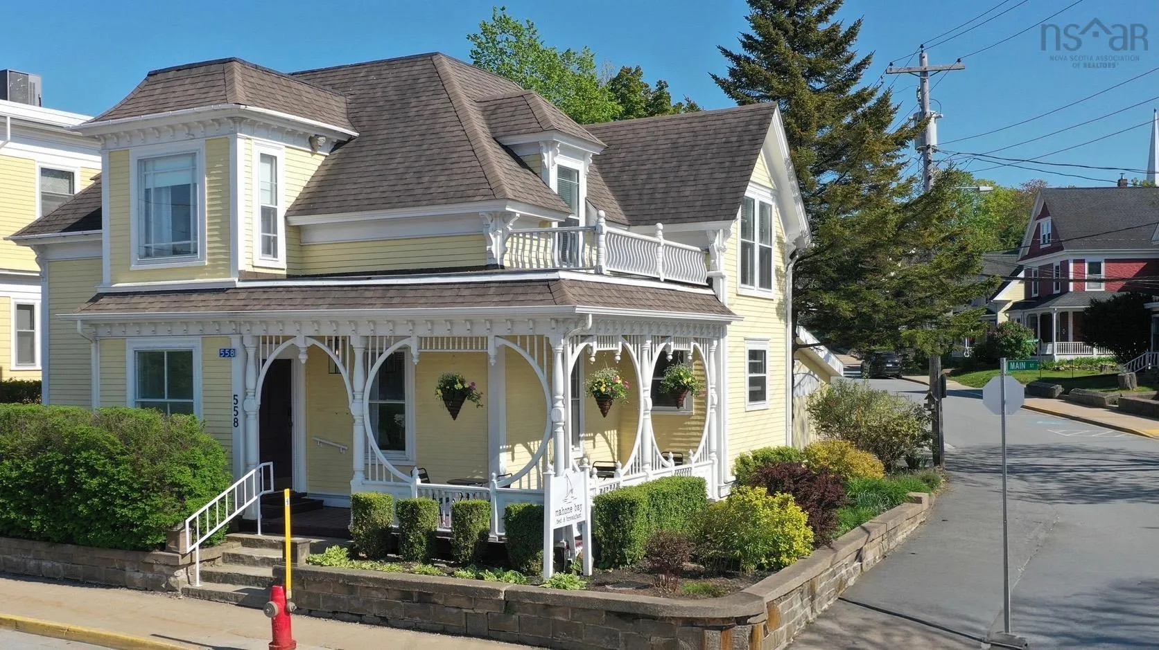 558 Main Street, Mahone Bay, NS B0J 2E0, 5 Bedrooms Bedrooms, ,5 BathroomsBathrooms,Residential,For Sale,Main,202512873