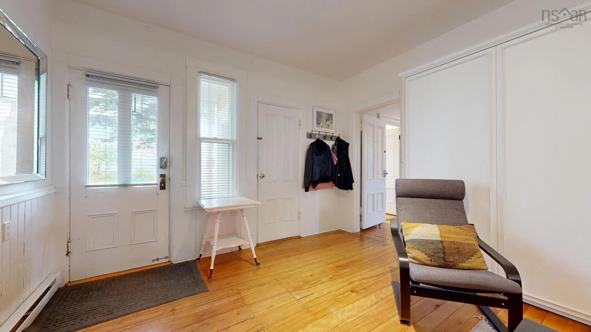 558 Main Street, Mahone Bay, NS B0J 2E0, 5 Bedrooms Bedrooms, ,5 BathroomsBathrooms,Residential,For Sale,Main,202512873