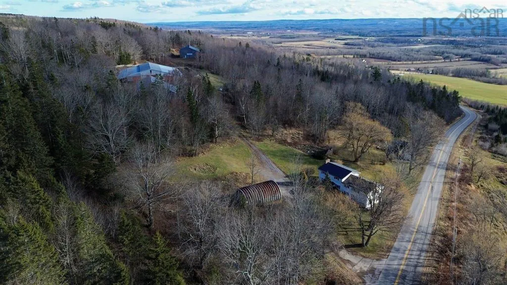894 Morden Road, Weltons Corner, NS B0P 1C0, 5 Bedrooms Bedrooms, ,3 BathroomsBathrooms,Residential,For Sale,Morden,202524921