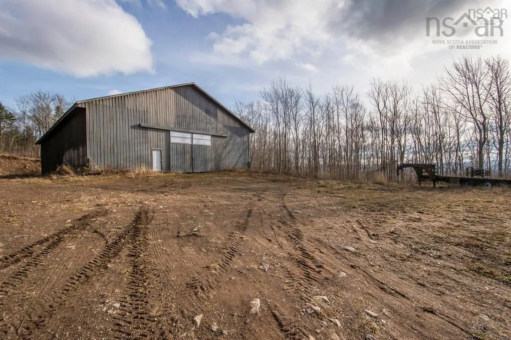 894 Morden Road, Weltons Corner, NS B0P 1C0, 5 Bedrooms Bedrooms, ,3 BathroomsBathrooms,Residential,For Sale,Morden,202524921