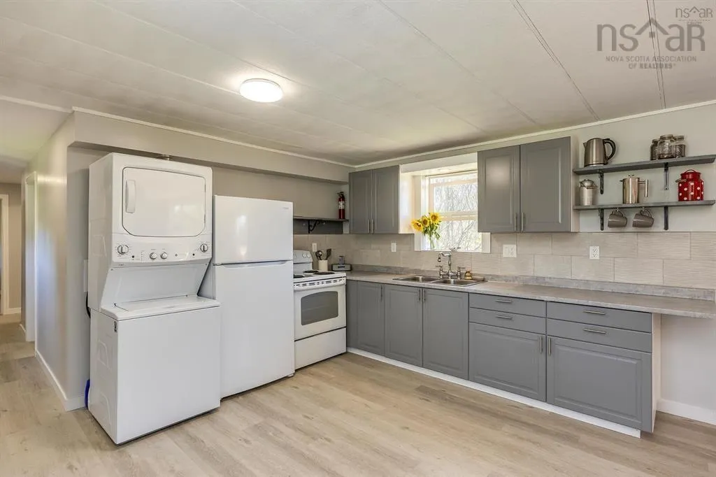 7093 Highway 101, Plympton Ns B0w 2r0, 2 Bedrooms Bedrooms, ,1 BathroomBathrooms,Residential,For Sale,Highway 101,202506298