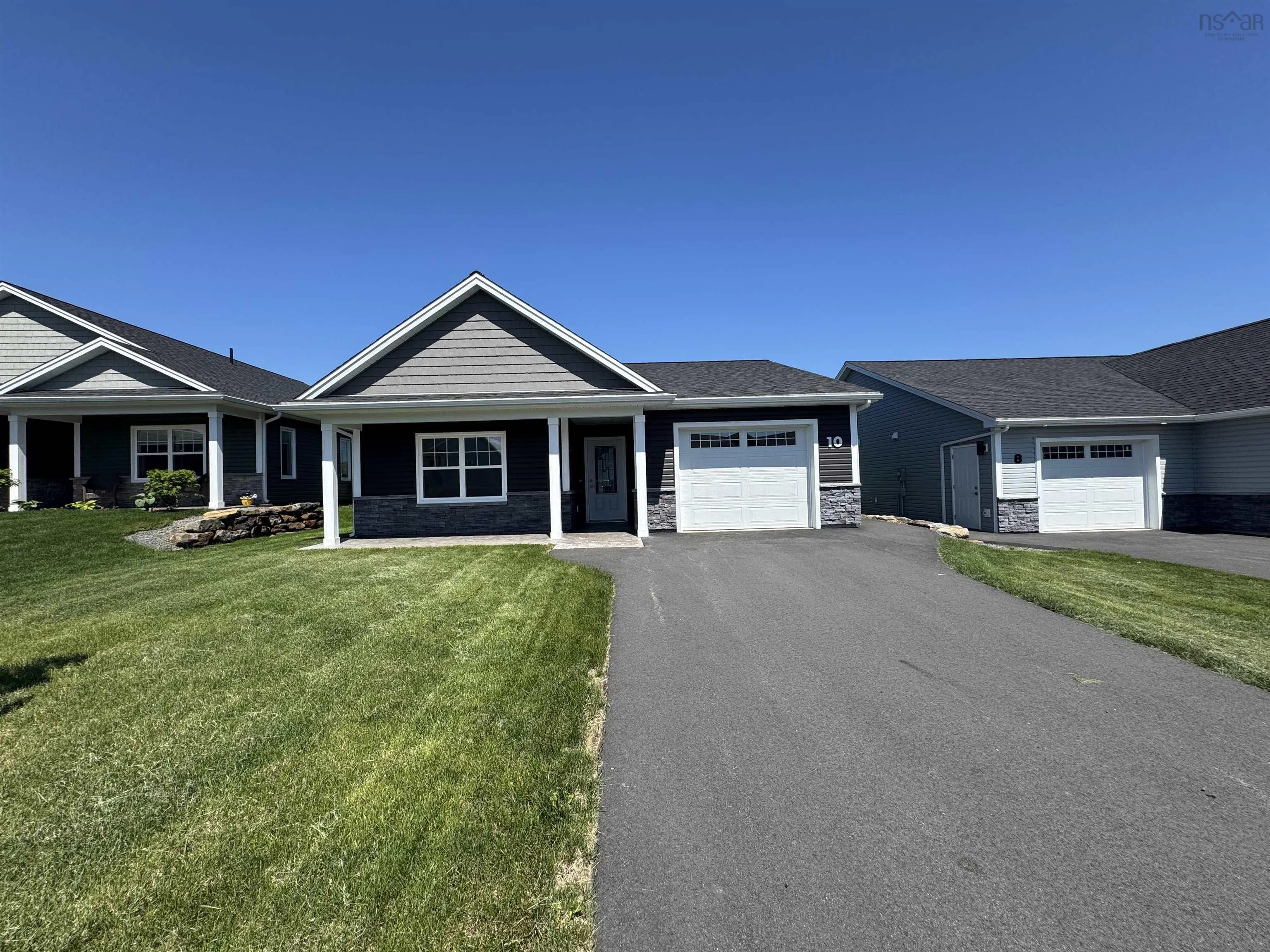 10 Elizabeth Avenue, Garlands Crossing, NS B0N 2T0, 2 Bedrooms Bedrooms, ,2 BathroomsBathrooms,Residential,For Sale,Elizabeth,202522118