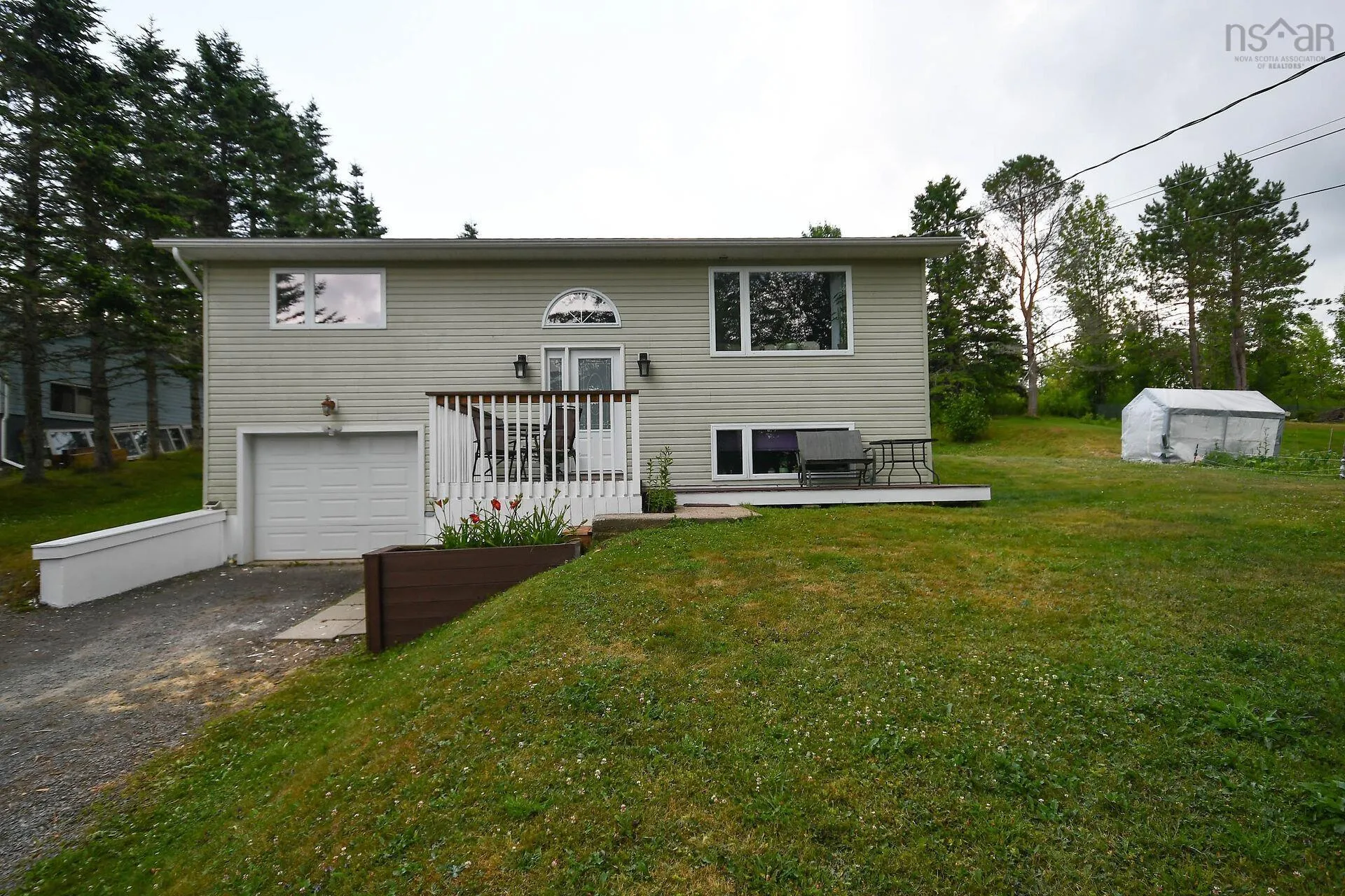 1178 Highway 1, Lakelands, NS B0N 1Z0, 3 Bedrooms Bedrooms, ,2 BathroomsBathrooms,Residential,For Sale,Highway 1,202518310