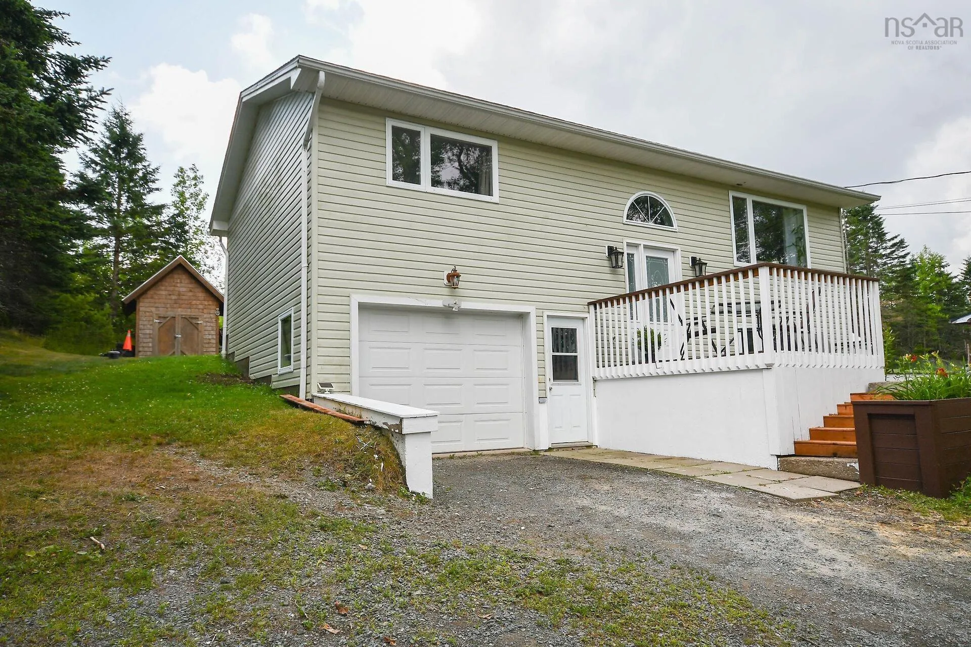 1178 Highway 1, Lakelands, NS B0N 1Z0, 3 Bedrooms Bedrooms, ,2 BathroomsBathrooms,Residential,For Sale,Highway 1,202518310