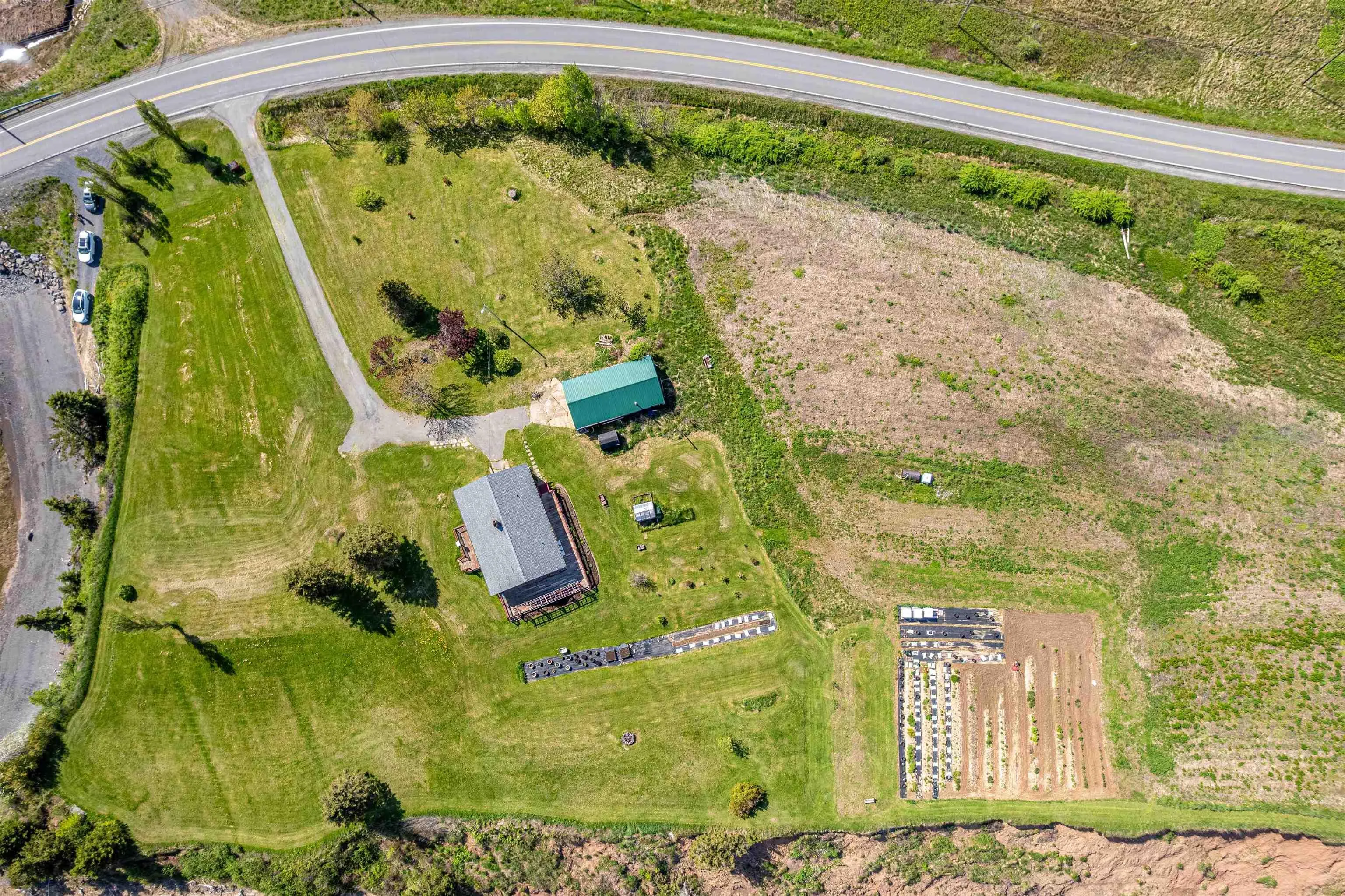 6439 Highway 215, Cheverie, NS B0N 1G0, 3 Bedrooms Bedrooms, ,2 BathroomsBathrooms,Residential,For Sale,Highway 215,202512797