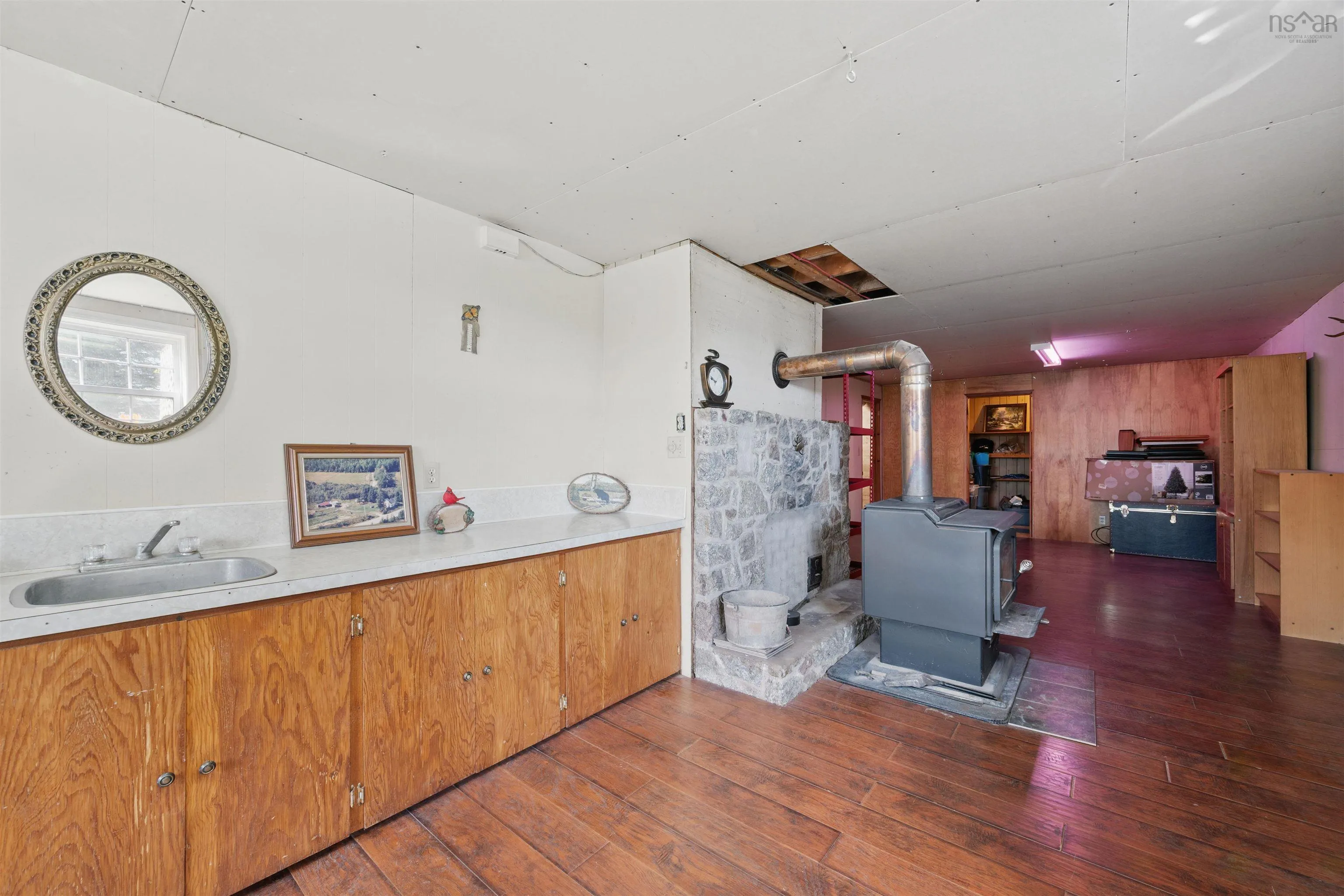 6439 Highway 215, Cheverie, NS B0N 1G0, 3 Bedrooms Bedrooms, ,2 BathroomsBathrooms,Residential,For Sale,Highway 215,202512797