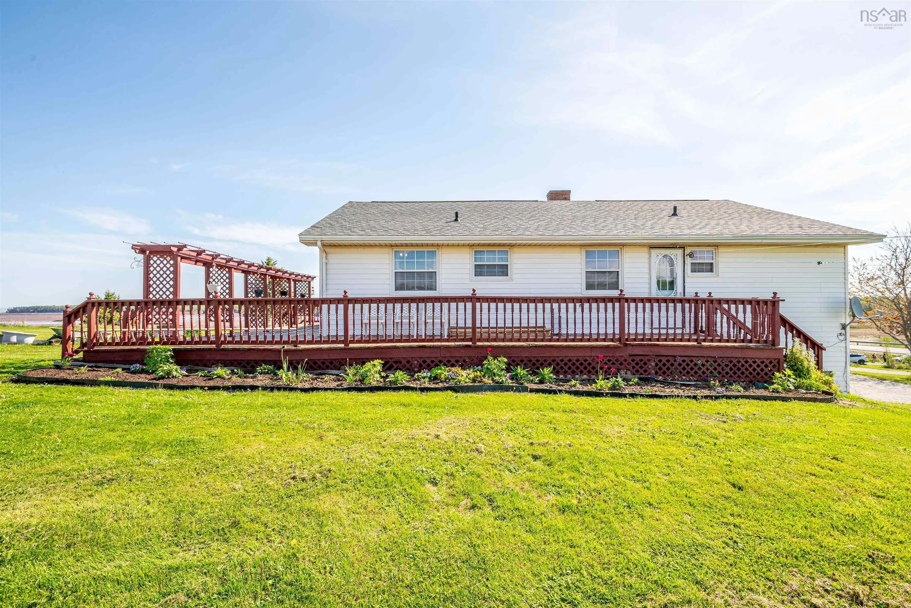6439 Highway 215, Cheverie, NS B0N 1G0, 3 Bedrooms Bedrooms, ,2 BathroomsBathrooms,Residential,For Sale,Highway 215,202512797
