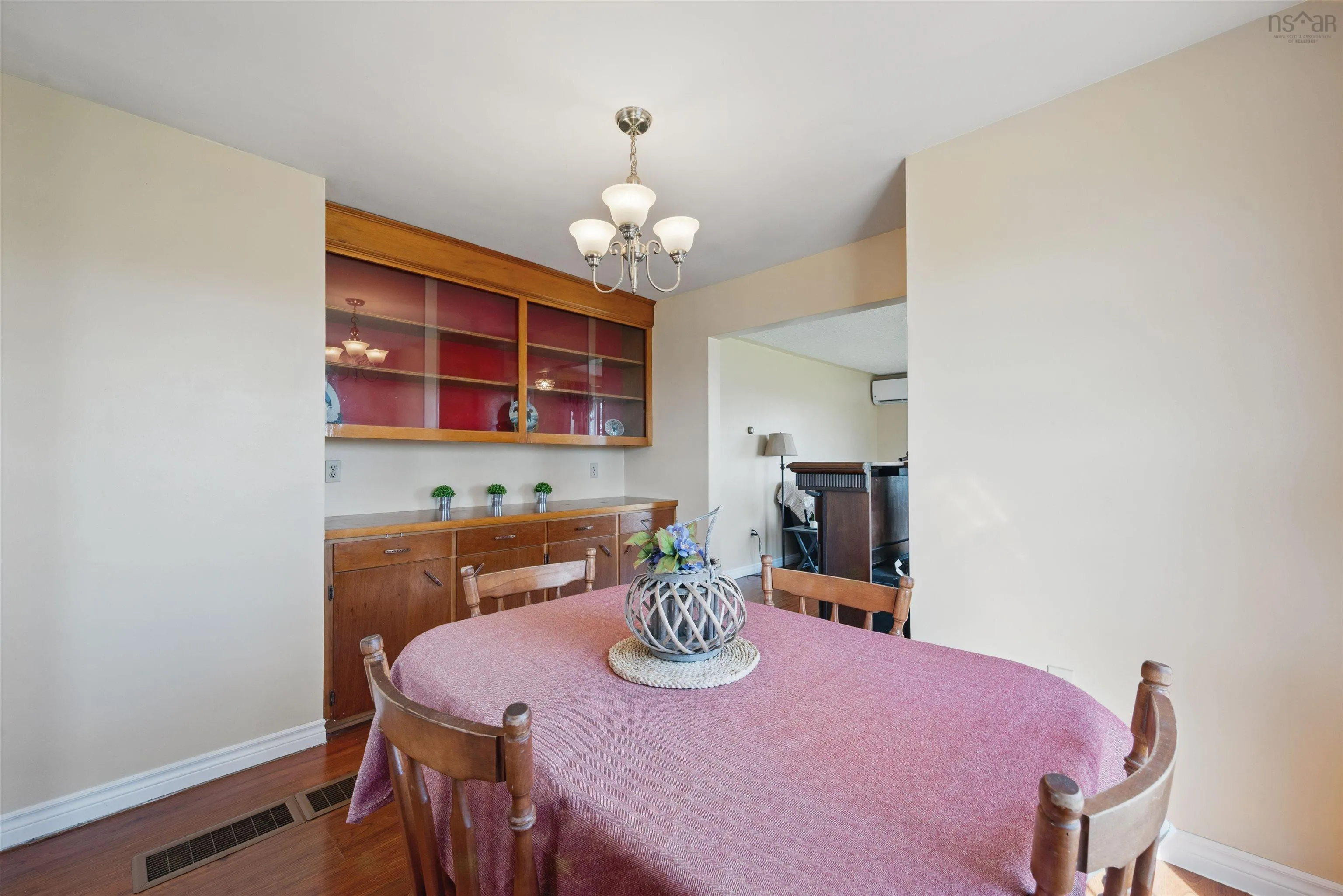 6439 Highway 215, Cheverie, NS B0N 1G0, 3 Bedrooms Bedrooms, ,2 BathroomsBathrooms,Residential,For Sale,Highway 215,202512797