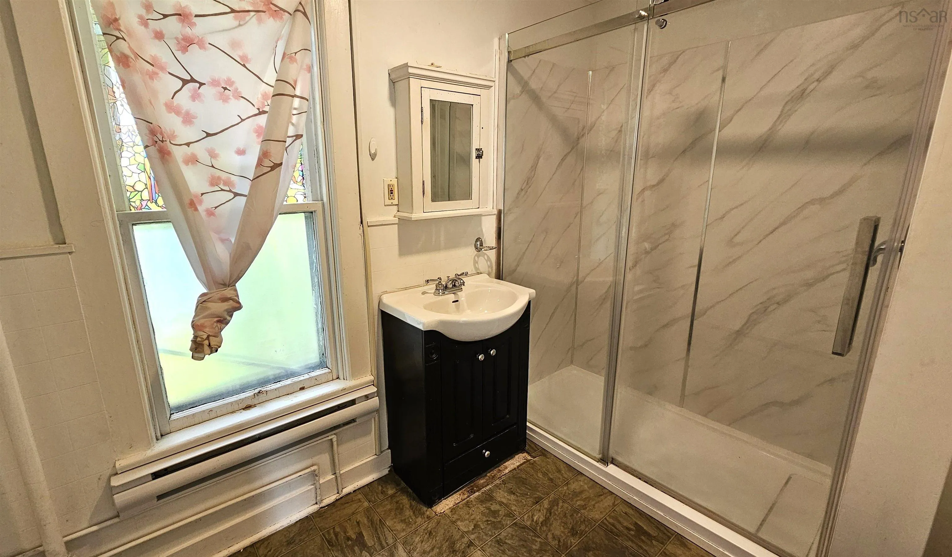 25-27 Victoria Street, Truro, NS B2N 1Y5, 4 Bedrooms Bedrooms, ,2 BathroomsBathrooms,Residential,For Sale,Victoria,202520142