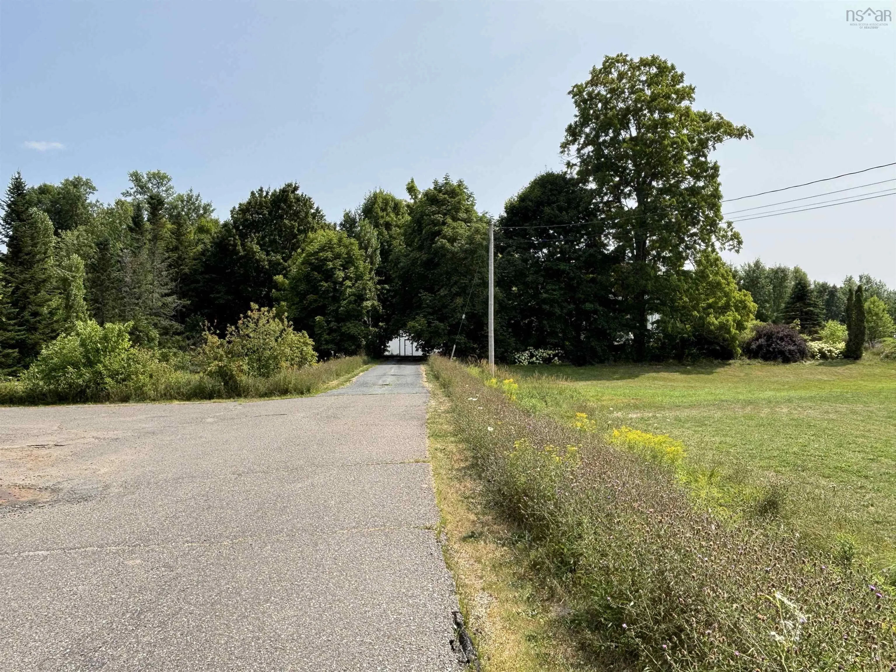 7752 Highway 14, Brooklyn, NS B0N 2A0, 5 Bedrooms Bedrooms, ,2 BathroomsBathrooms,Residential,For Sale,Highway 14,202520318