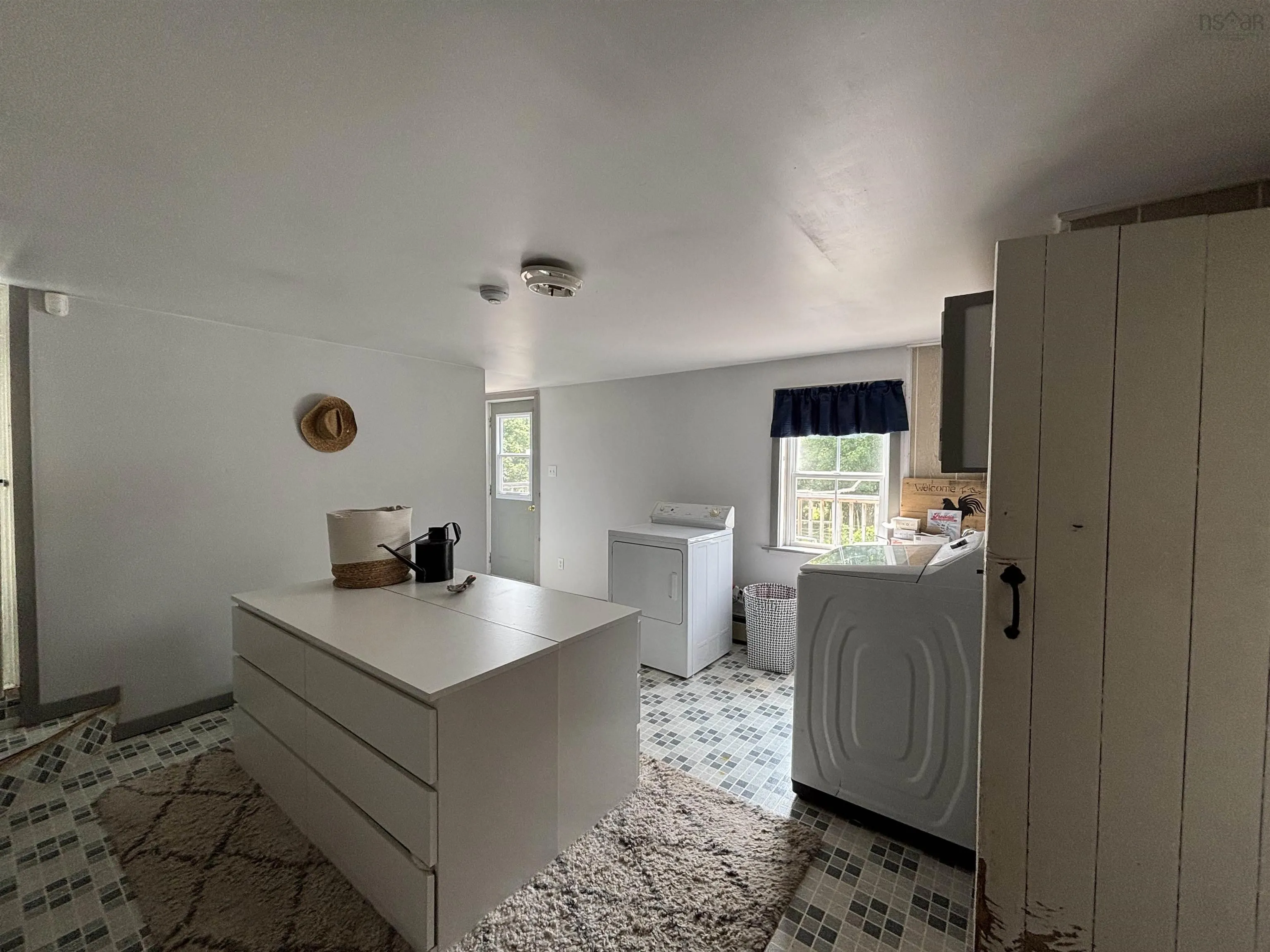 7752 Highway 14, Brooklyn, NS B0N 2A0, 5 Bedrooms Bedrooms, ,2 BathroomsBathrooms,Residential,For Sale,Highway 14,202520318