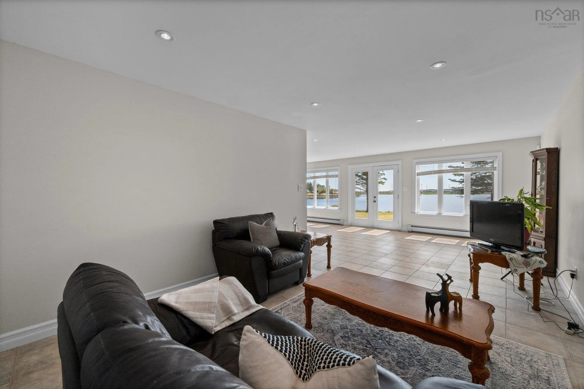 1480 Cow Bay Road, Cow Bay, NS B3G 1L3, 3 Bedrooms Bedrooms, ,3 BathroomsBathrooms,Residential,For Sale,Cow Bay,202512068