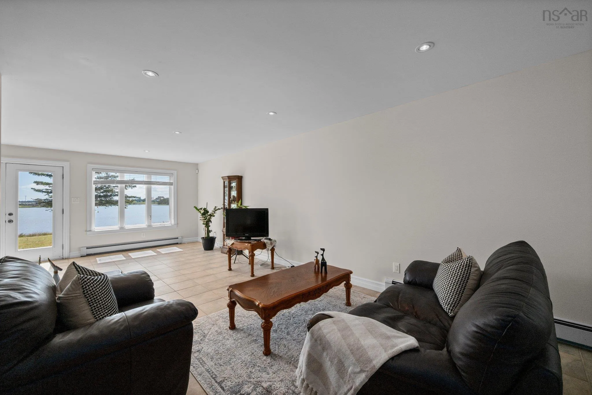 1480 Cow Bay Road, Cow Bay, NS B3G 1L3, 3 Bedrooms Bedrooms, ,3 BathroomsBathrooms,Residential,For Sale,Cow Bay,202512068
