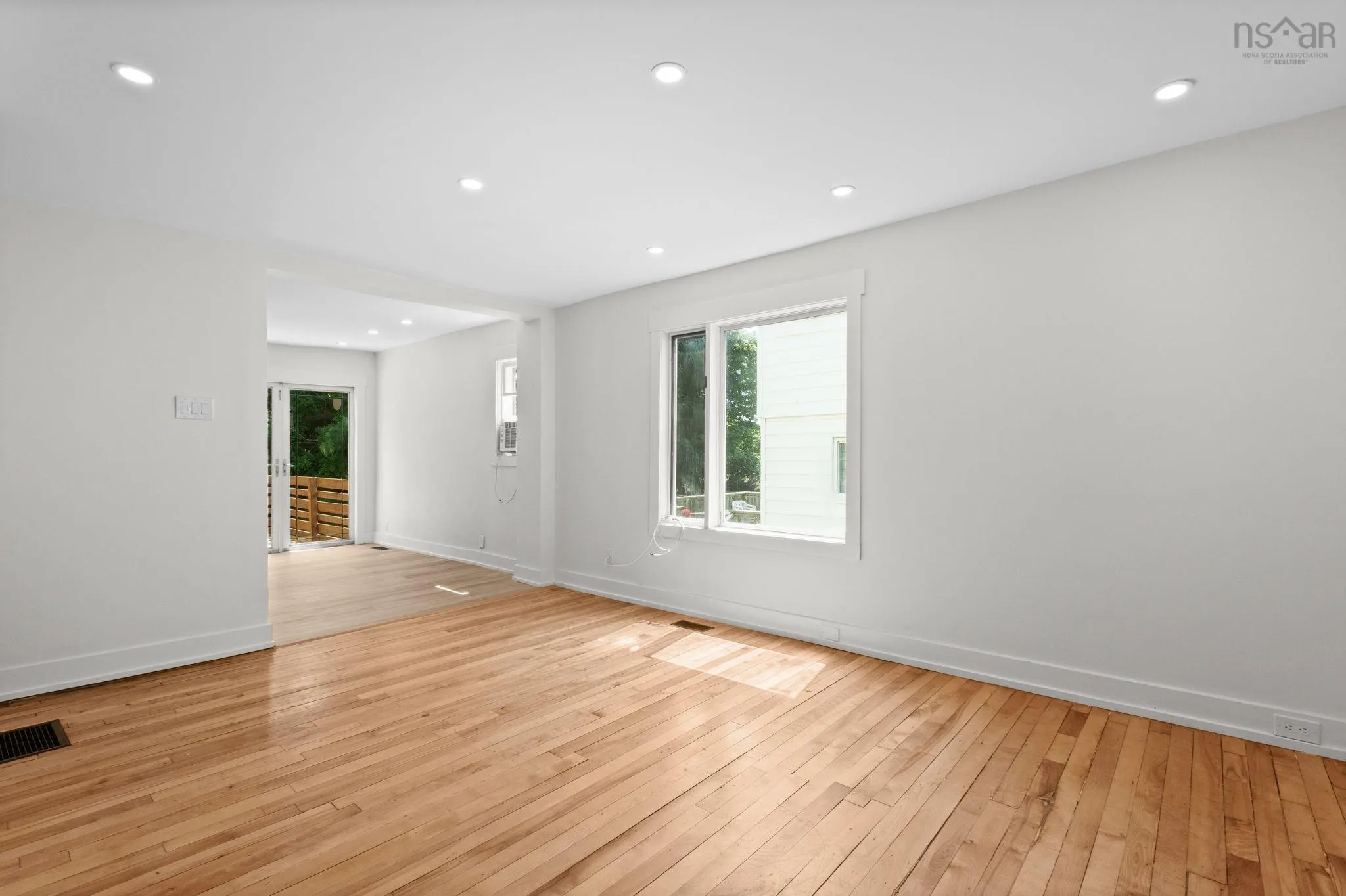 54 Symonds Street, Dartmouth, NS B3A 3L7, 3 Bedrooms Bedrooms, ,2 BathroomsBathrooms,Residential,For Sale,Symonds,202517962