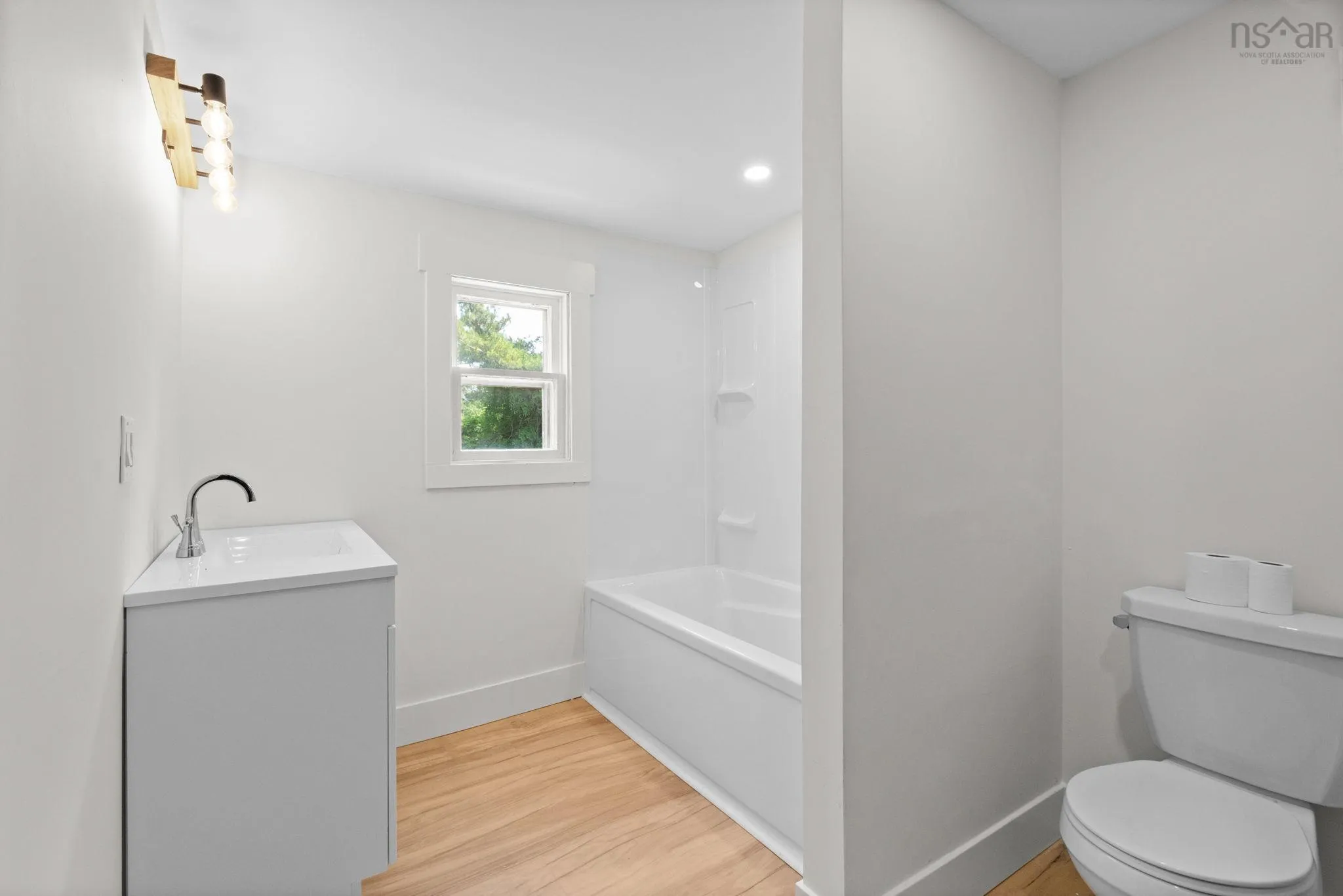 54 Symonds Street, Dartmouth, NS B3A 3L7, 3 Bedrooms Bedrooms, ,2 BathroomsBathrooms,Residential,For Sale,Symonds,202517962