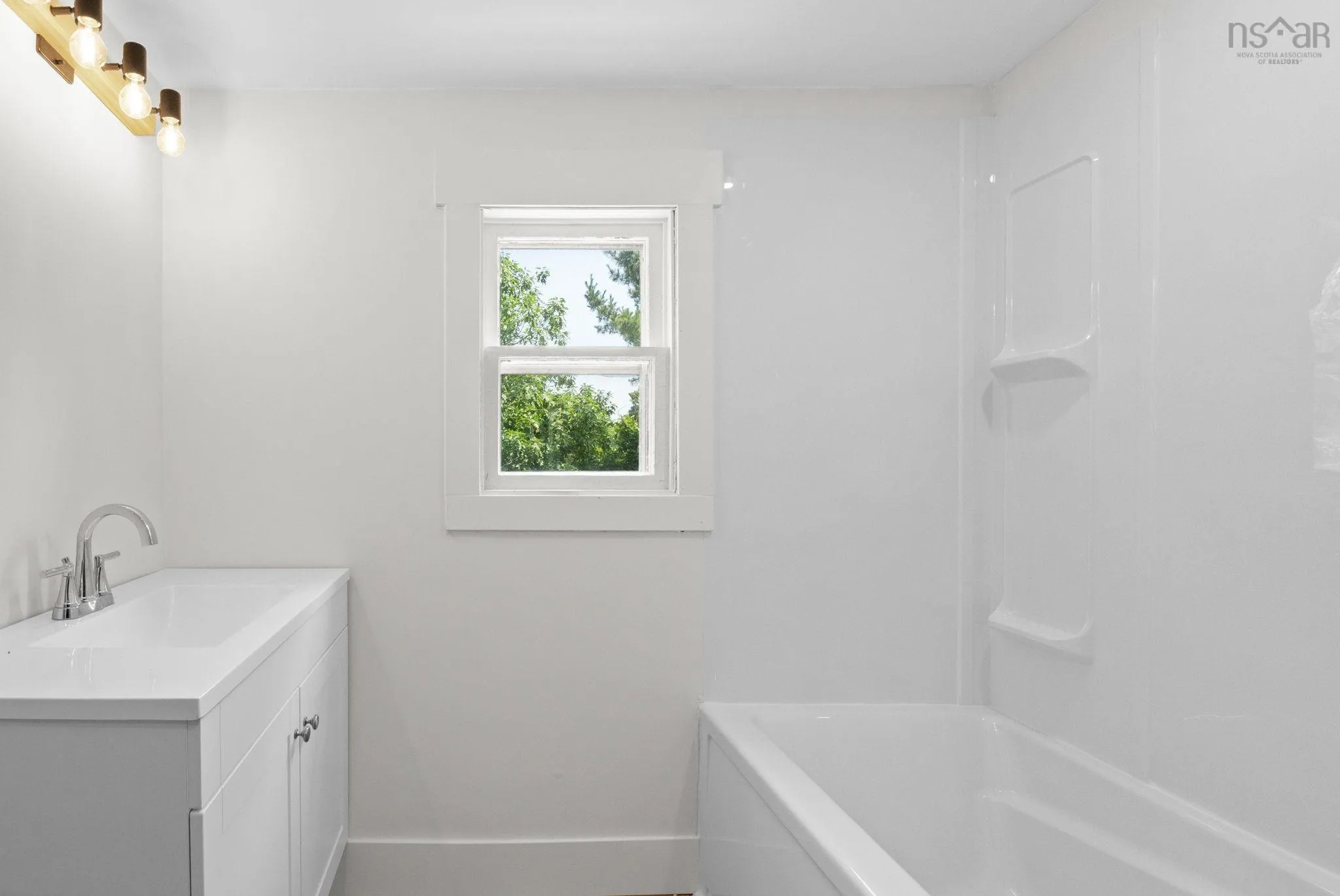 54 Symonds Street, Dartmouth, NS B3A 3L7, 3 Bedrooms Bedrooms, ,2 BathroomsBathrooms,Residential,For Sale,Symonds,202517962