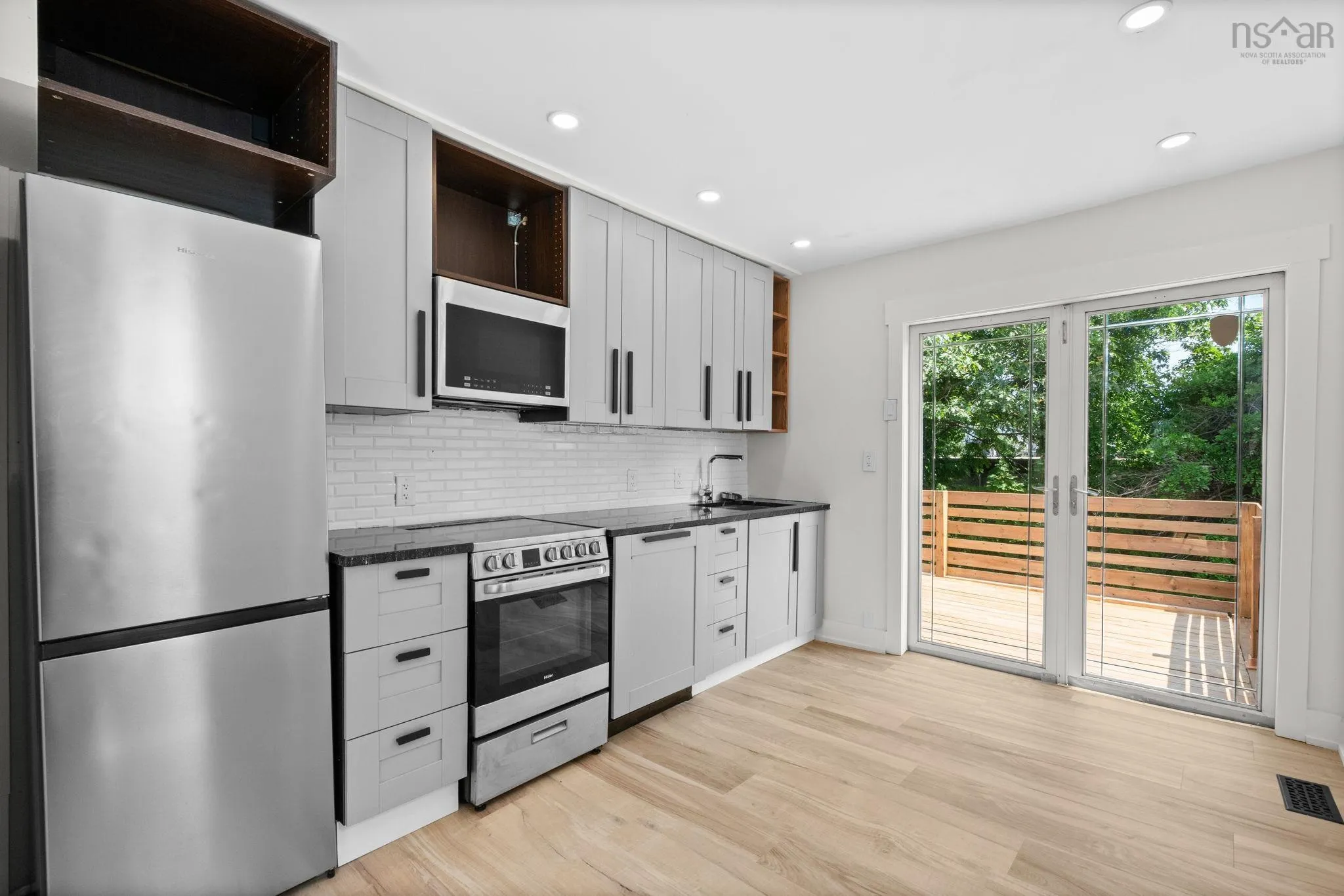 54 Symonds Street, Dartmouth, NS B3A 3L7, 3 Bedrooms Bedrooms, ,2 BathroomsBathrooms,Residential,For Sale,Symonds,202517962