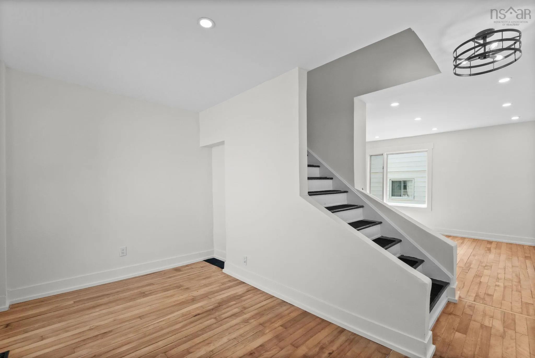 54 Symonds Street, Dartmouth, NS B3A 3L7, 3 Bedrooms Bedrooms, ,2 BathroomsBathrooms,Residential,For Sale,Symonds,202517962