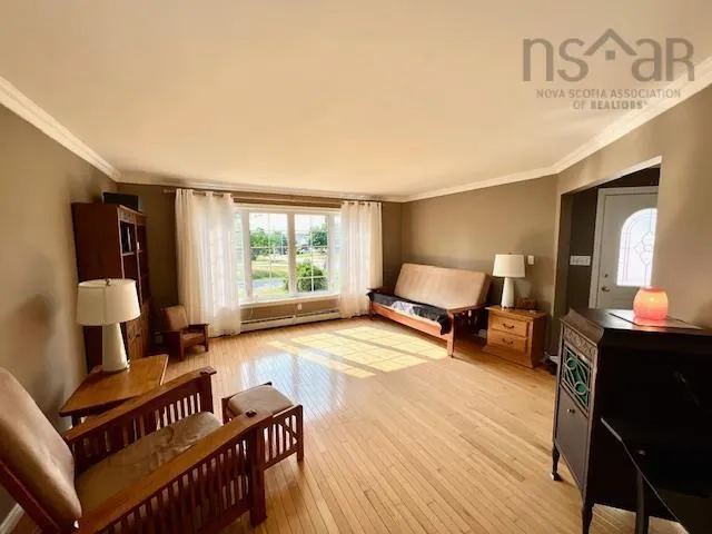 52 Amberwood Crescent, Westmount, NS B1P 2J8, 3 Bedrooms Bedrooms, ,2 BathroomsBathrooms,Residential,For Sale,Amberwood,202520181