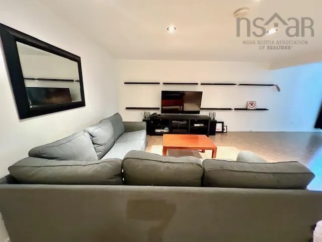 52 Amberwood Crescent, Westmount, NS B1P 2J8, 3 Bedrooms Bedrooms, ,2 BathroomsBathrooms,Residential,For Sale,Amberwood,202520181
