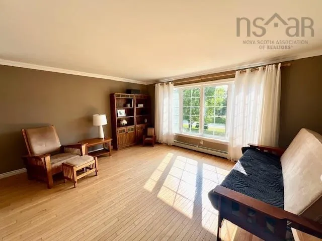 52 Amberwood Crescent, Westmount, NS B1P 2J8, 3 Bedrooms Bedrooms, ,2 BathroomsBathrooms,Residential,For Sale,Amberwood,202520181
