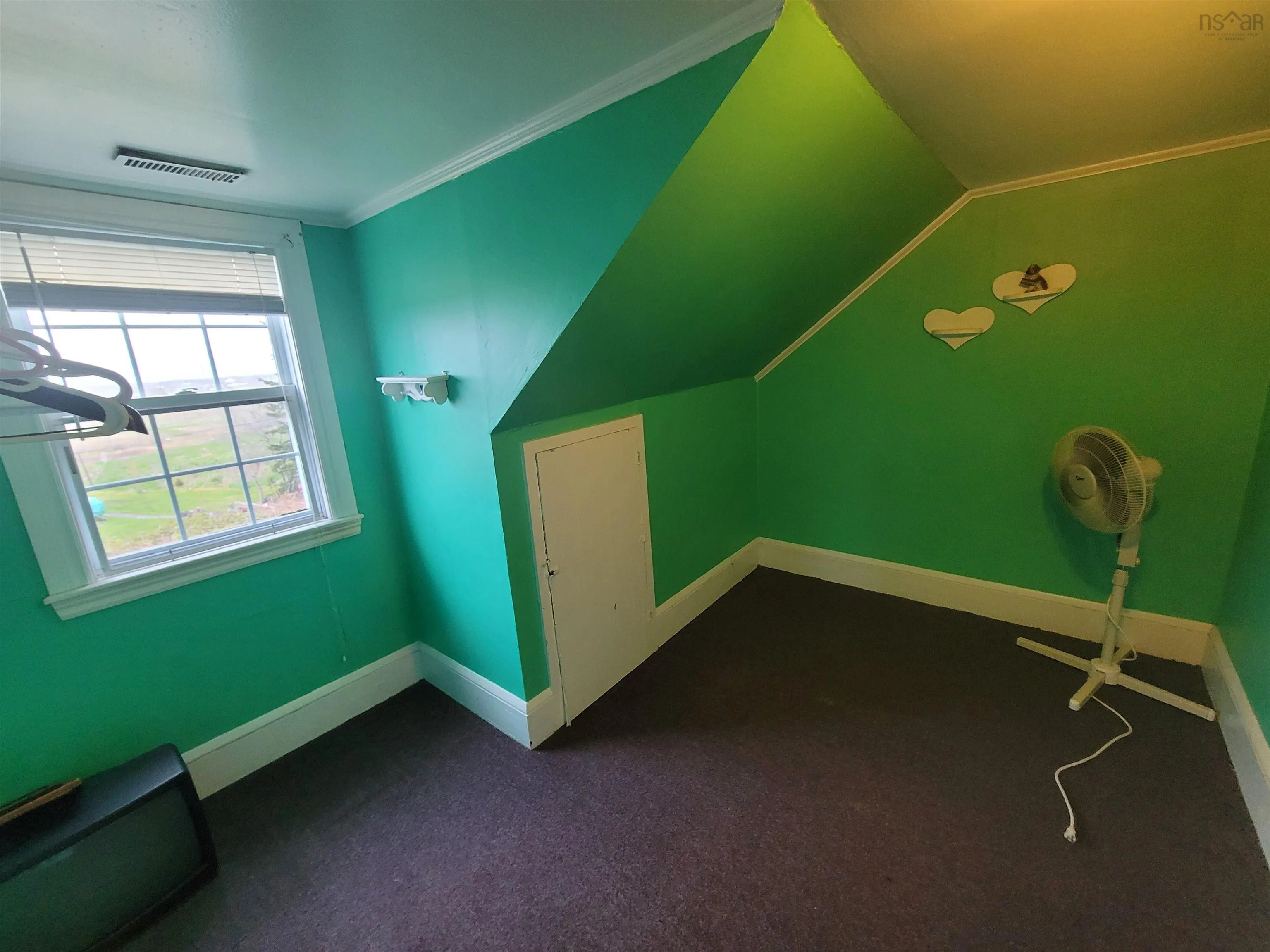 35 Centre Street, Reserve Mines, NS B1E 1B1, 3 Bedrooms Bedrooms, ,2 BathroomsBathrooms,Residential,For Sale,Centre,202514545